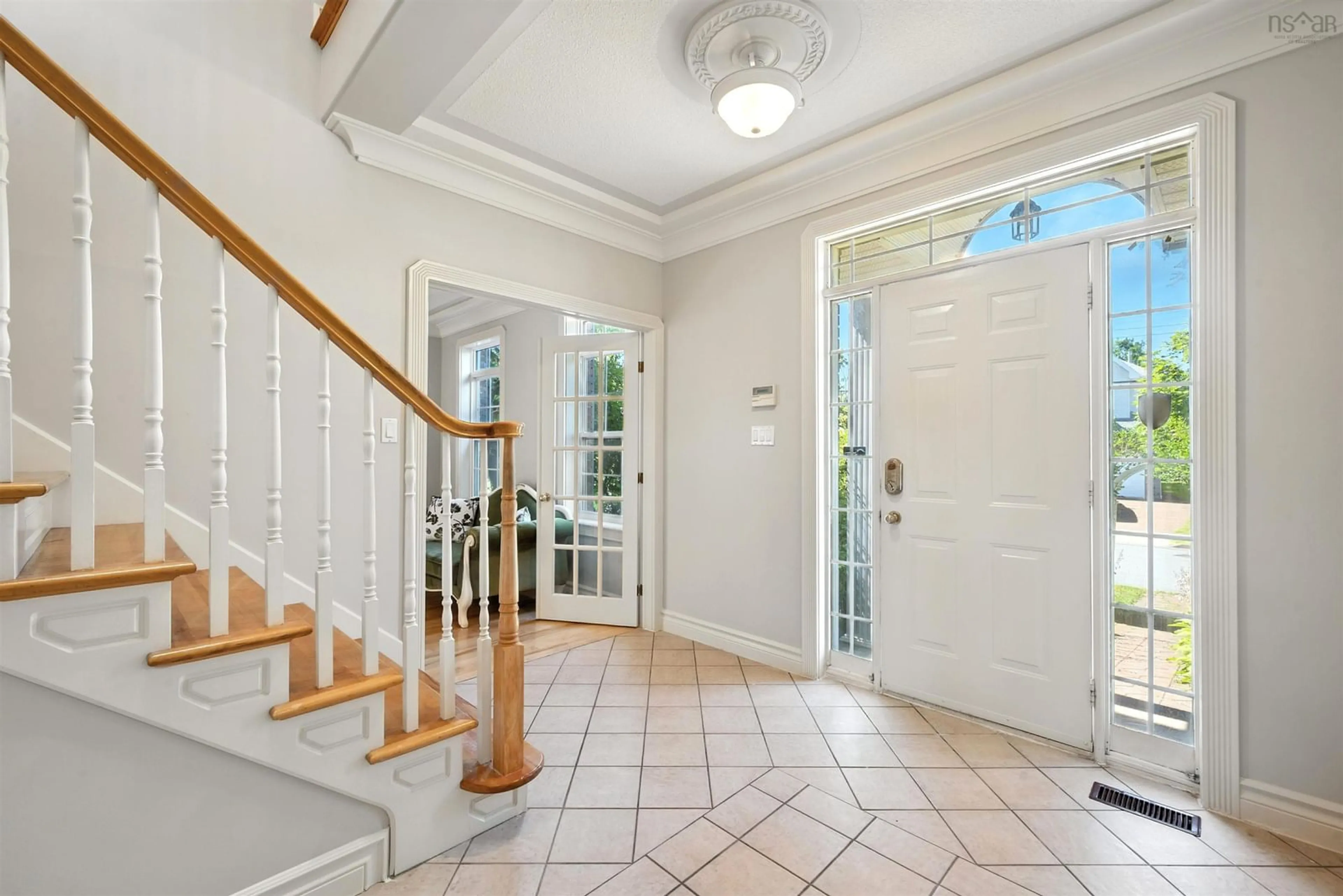 Indoor foyer for 23 Lancaster Dr, Clayton Park Nova Scotia B3S 1E7