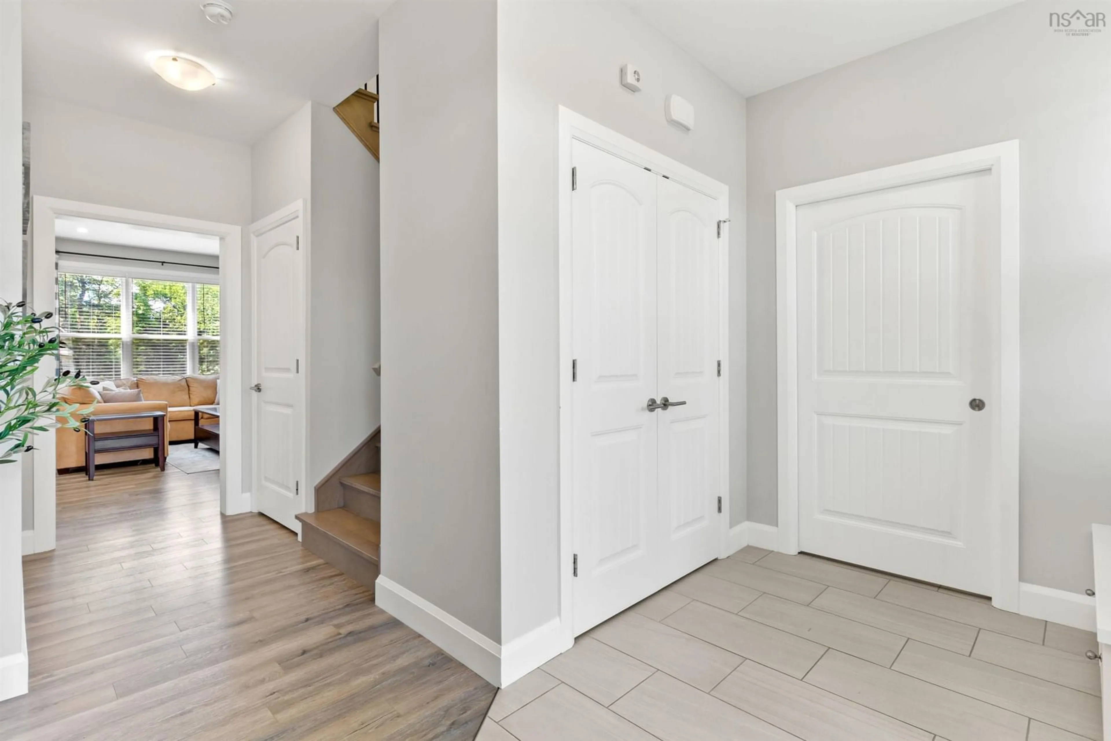 Indoor entryway for 379 Meadow View Way, Belnan Nova Scotia B2S 3K1