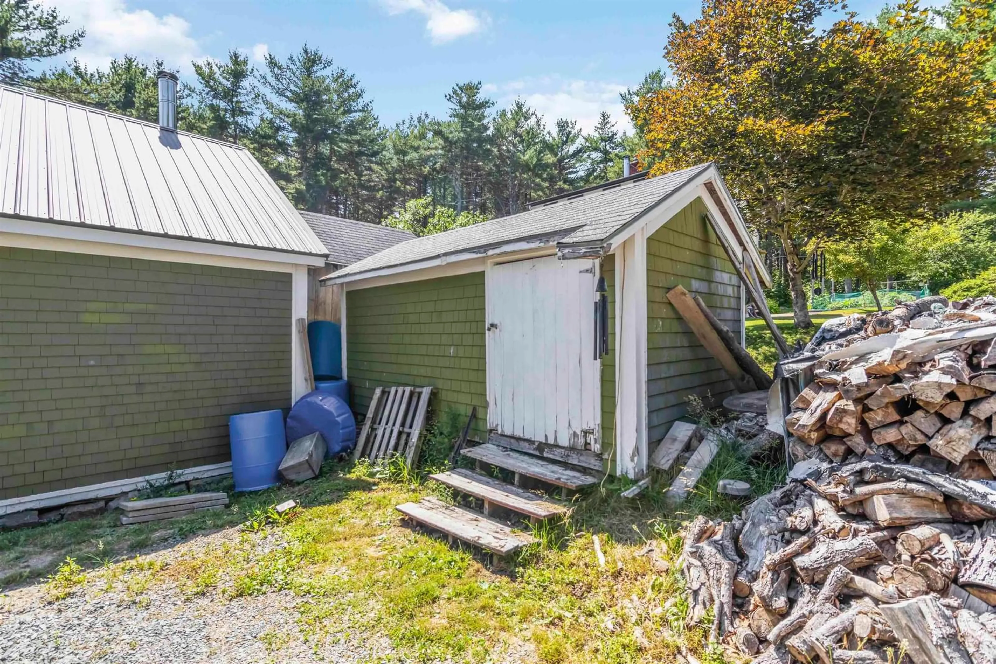 Shed for 15 Elizabeth Ave, New Germany Nova Scotia B0R 1E0