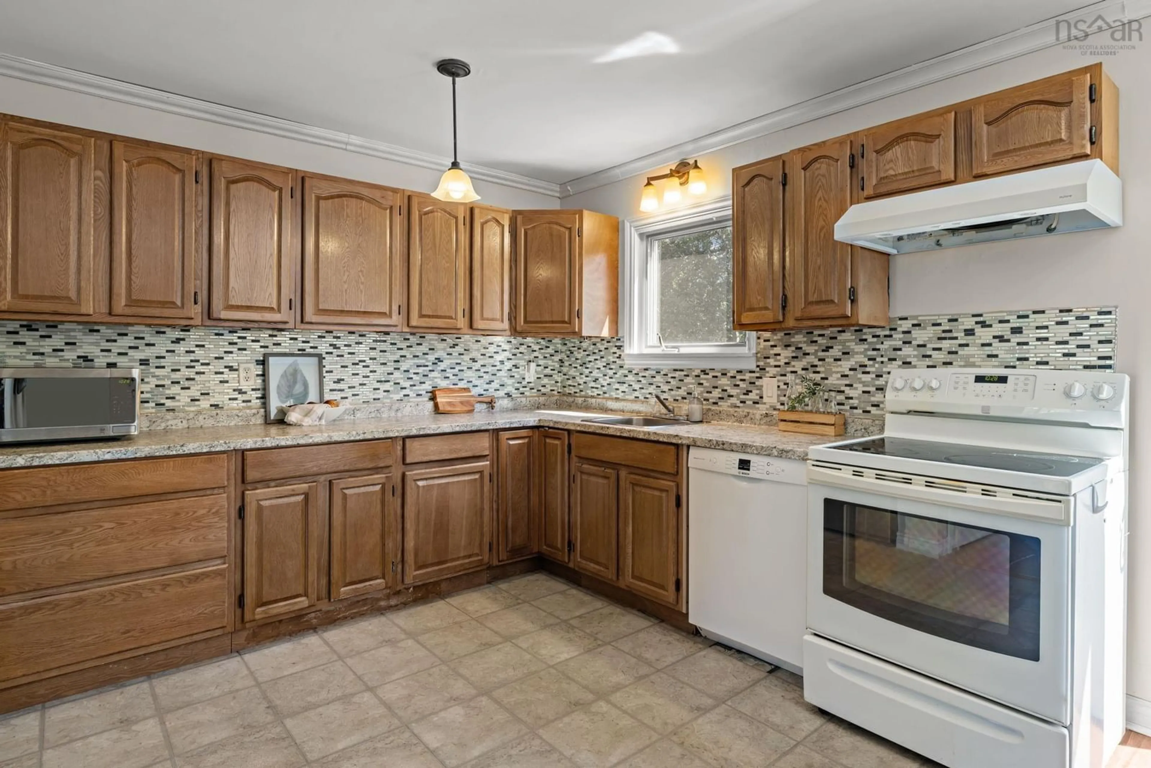 Standard kitchen, ceramic/tile floor for 235 Poplar Dr, Cole Harbour Nova Scotia B2W 4K6