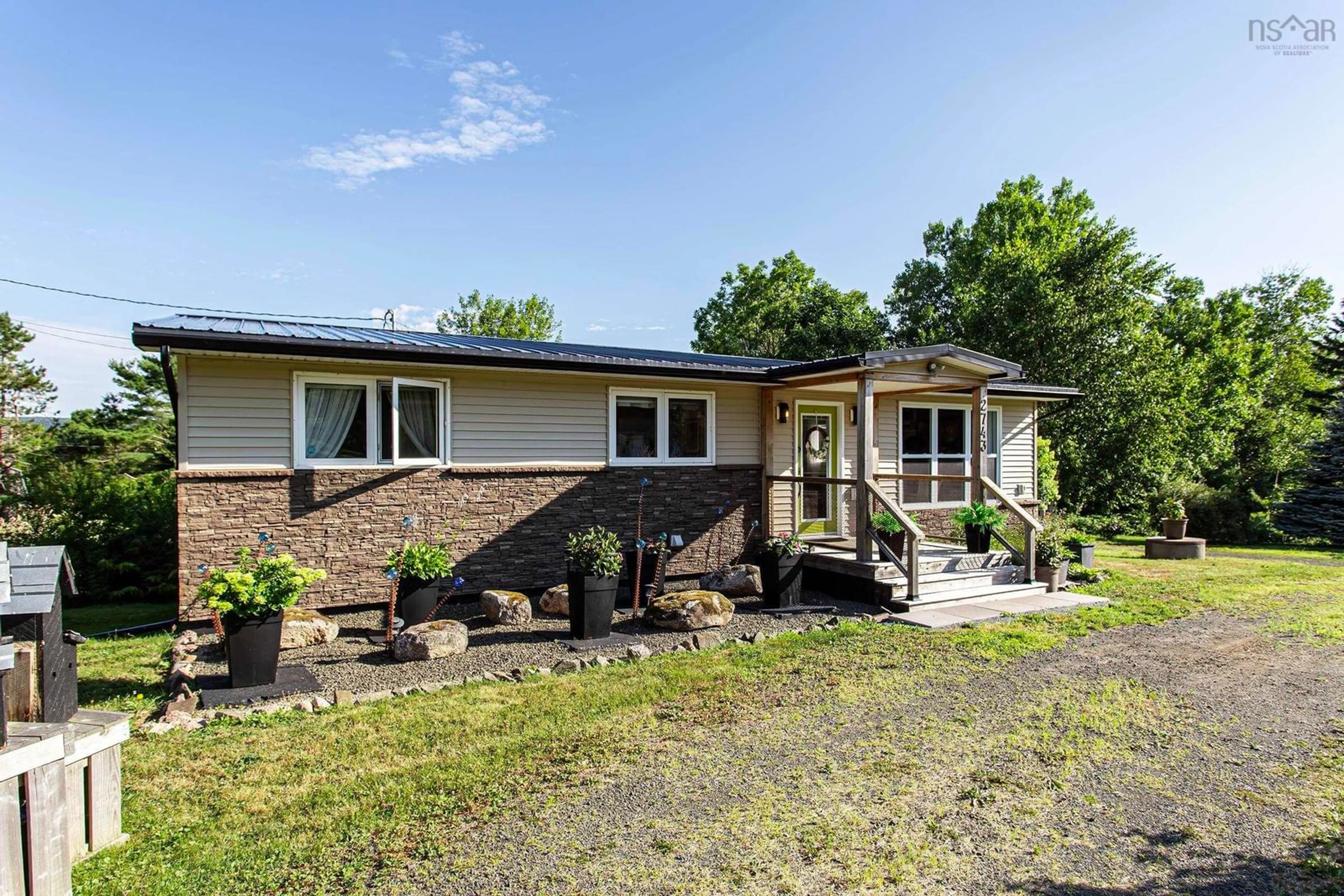 Home with vinyl exterior material, unknown for 2743 Highway 1, Upper Clements Nova Scotia B0S 1A0