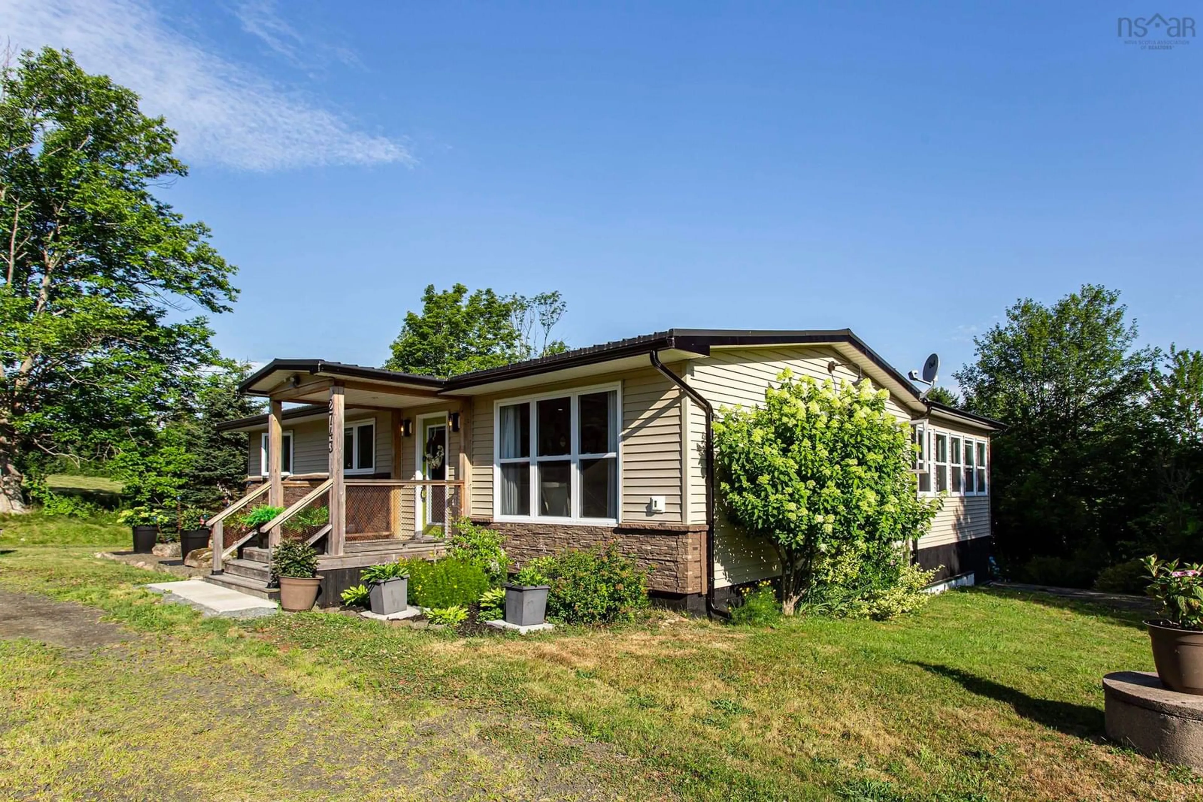 Home with vinyl exterior material, building for 2743 Highway 1, Upper Clements Nova Scotia B0S 1A0