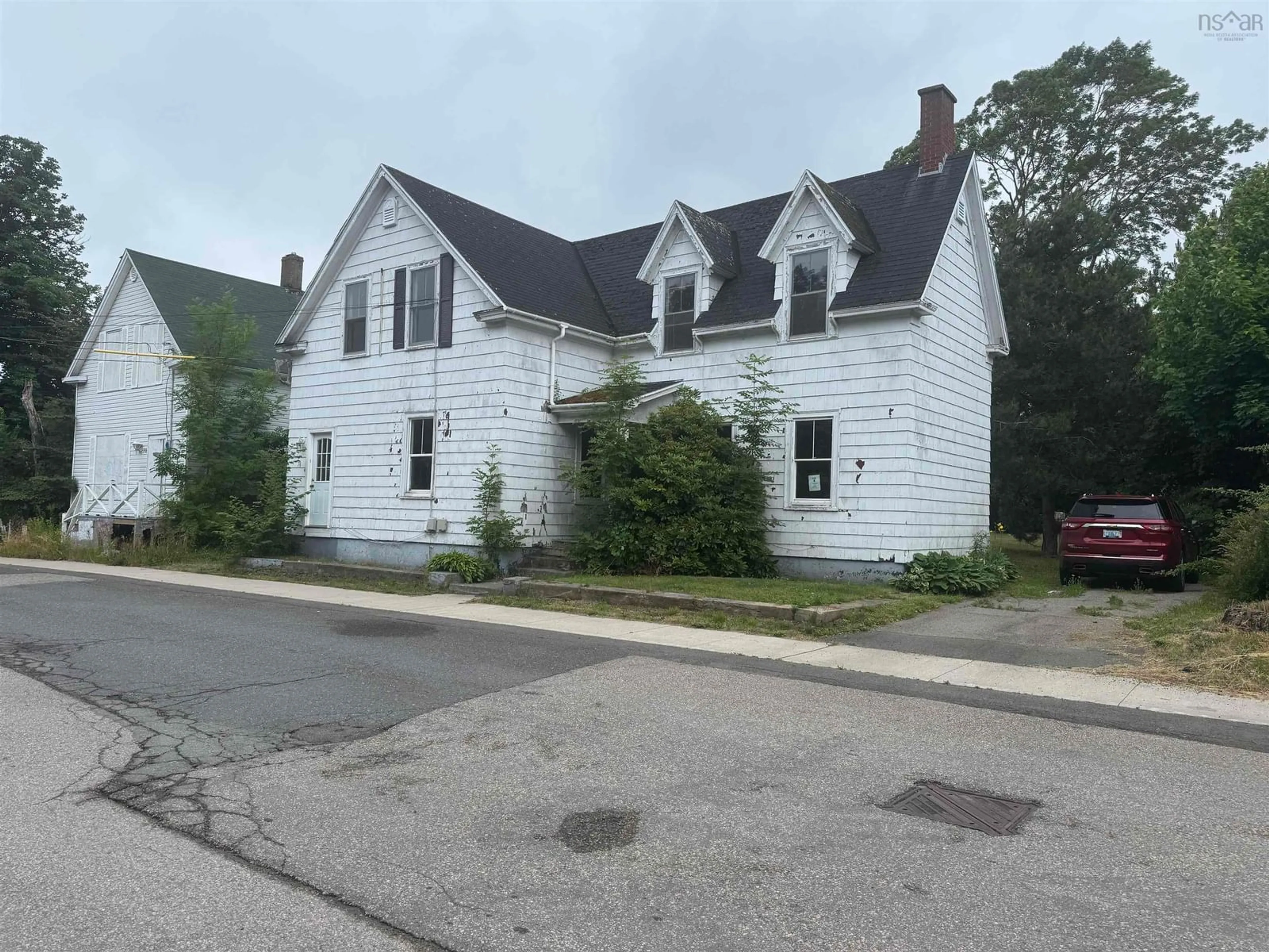 Unknown for 74 Pleasant St, North Sydney Nova Scotia B2A 1L5