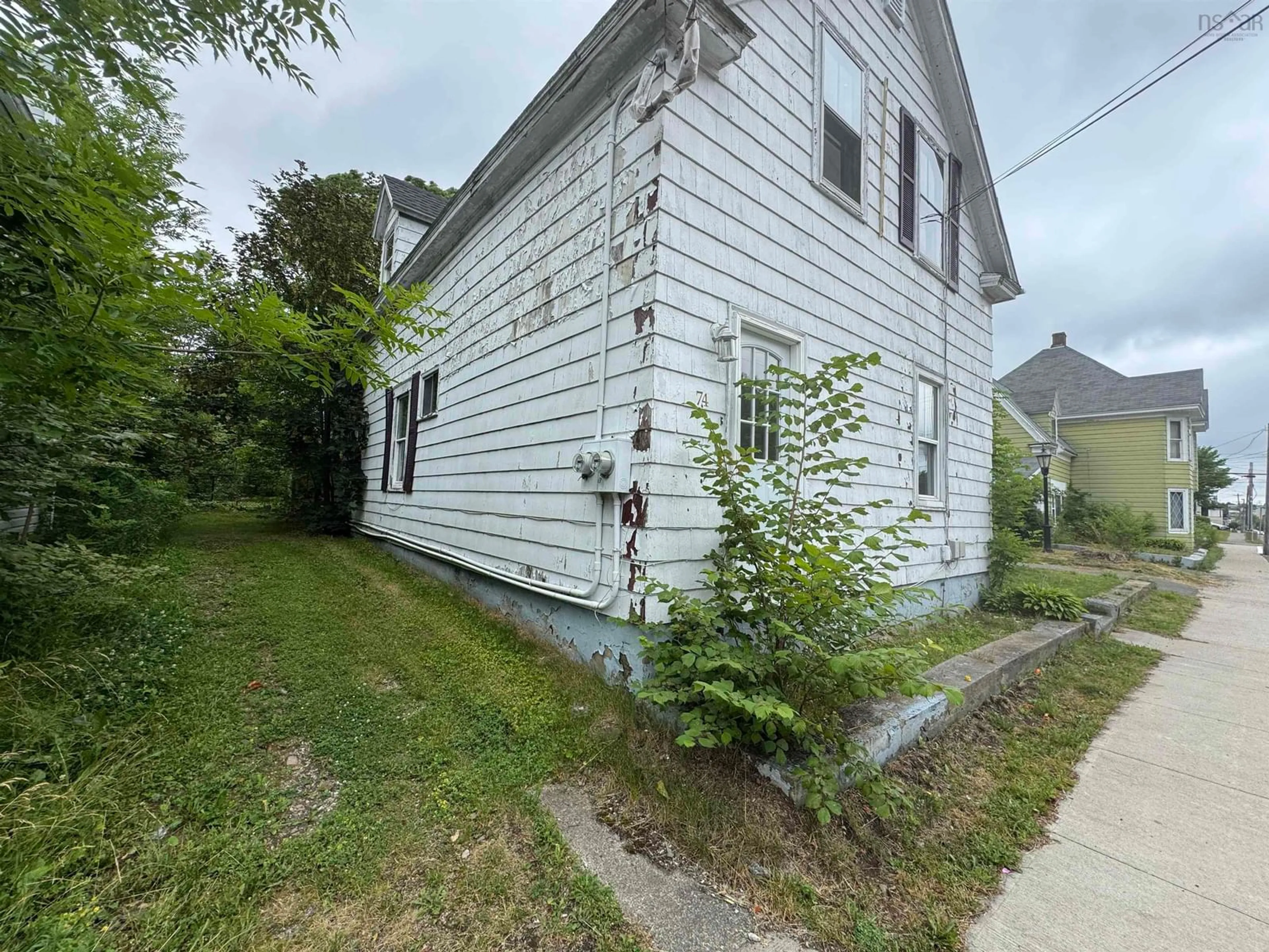 Unknown for 74 Pleasant St, North Sydney Nova Scotia B2A 1L5
