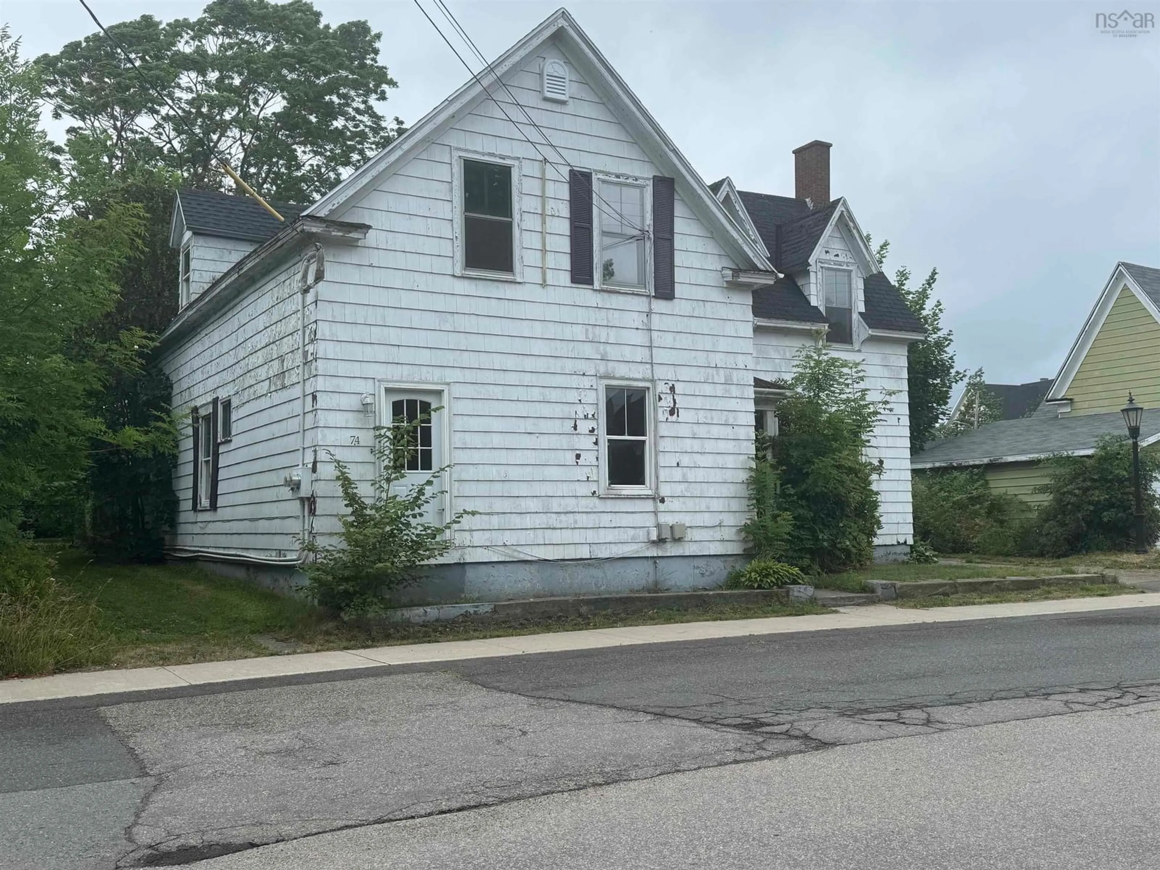 Unknown for 74 Pleasant St, North Sydney Nova Scotia B2A 1L5