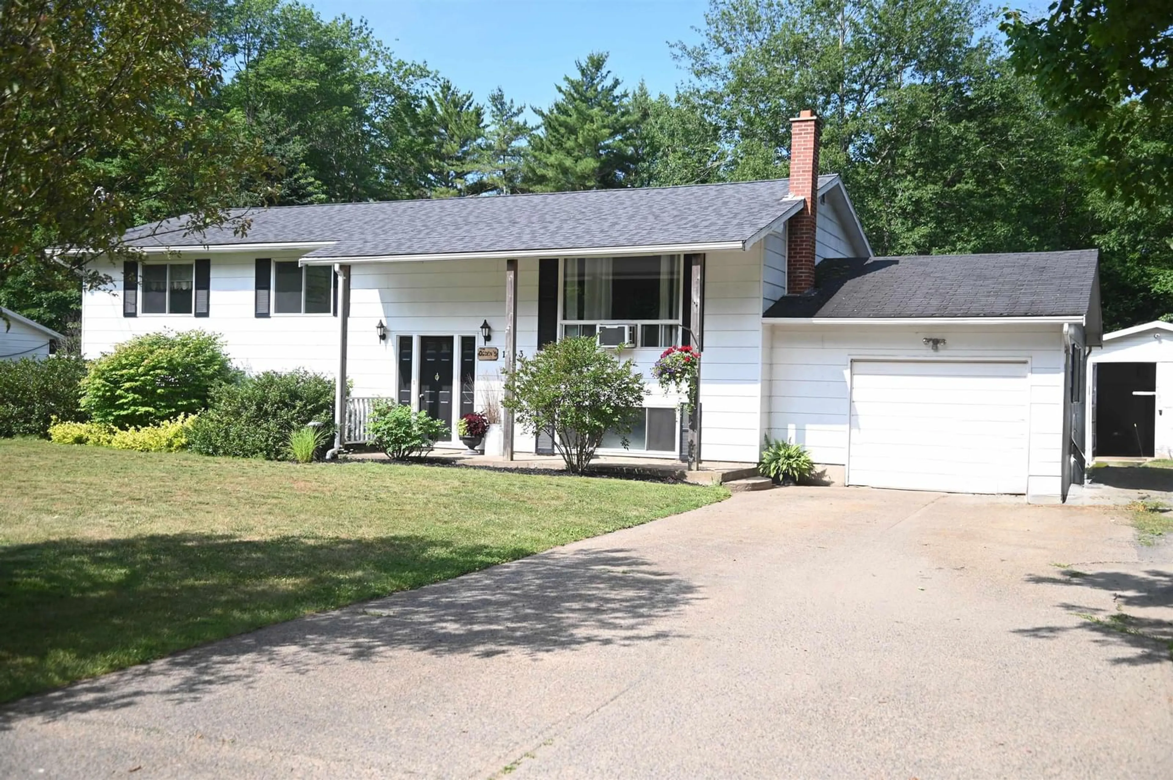 Unknown for 1353 Pinecrest Drive, Coldbrook Nova Scotia B0P 1J0