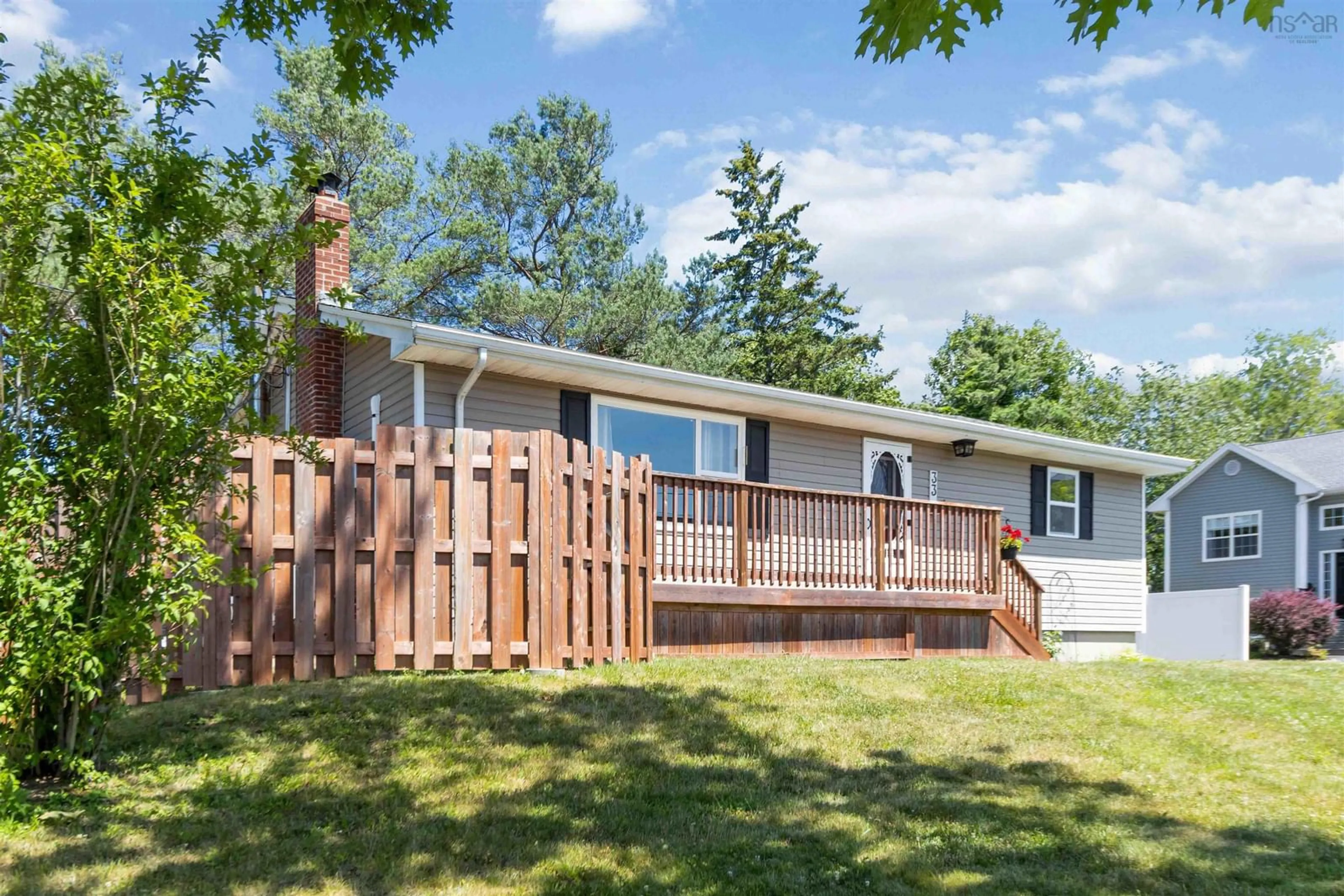 Home with vinyl exterior material, unknown for 33 Florence St, Lower Sackville Nova Scotia B4G 1J7