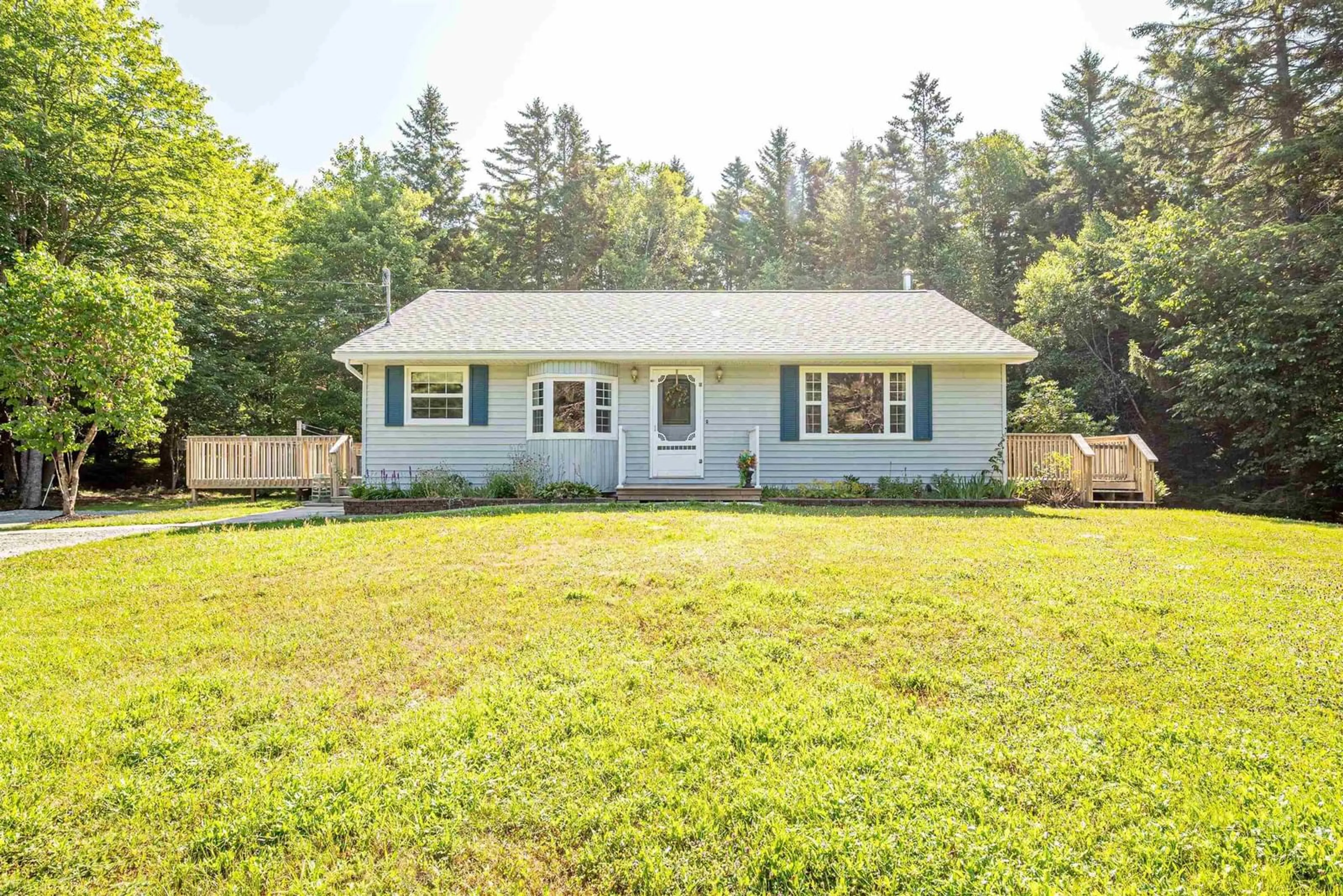 Home with vinyl exterior material, street for 18 Archibald Dr, Fall River Nova Scotia B2T 1E8