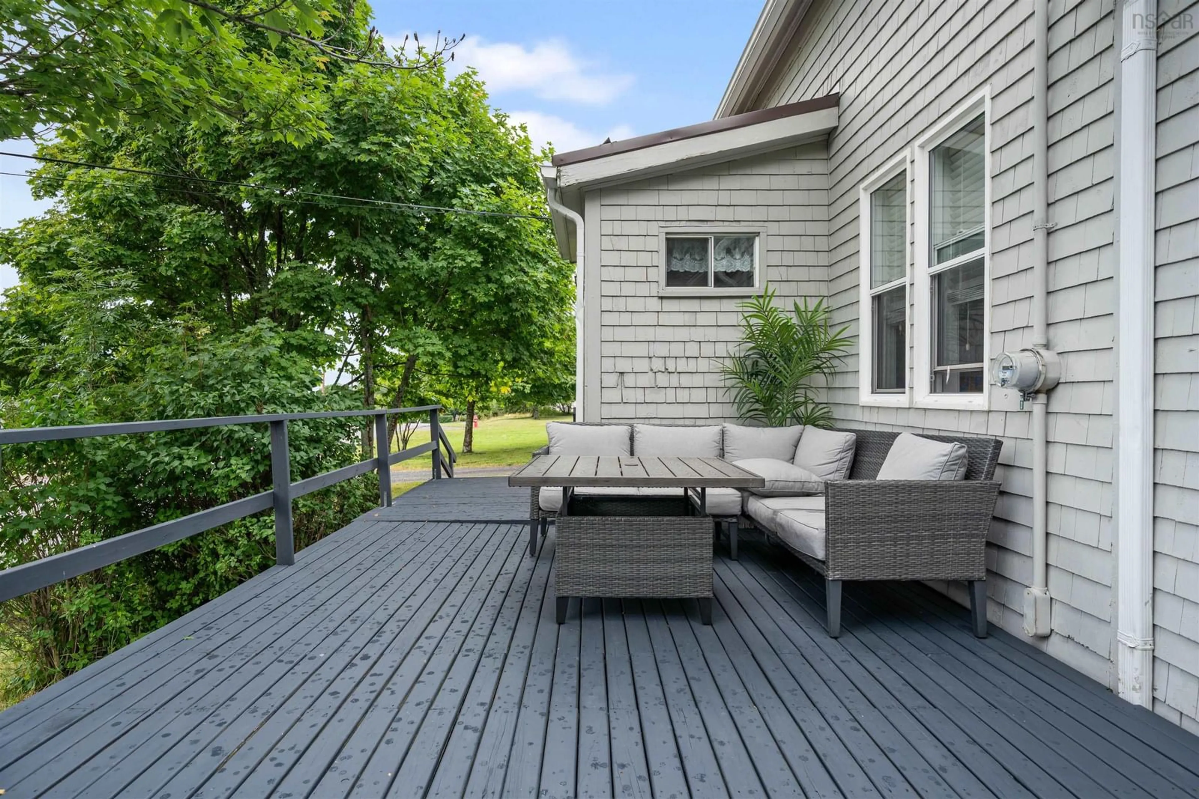 Patio, street for 166 Reservoir St, New Glasgow Nova Scotia B2H 4K4