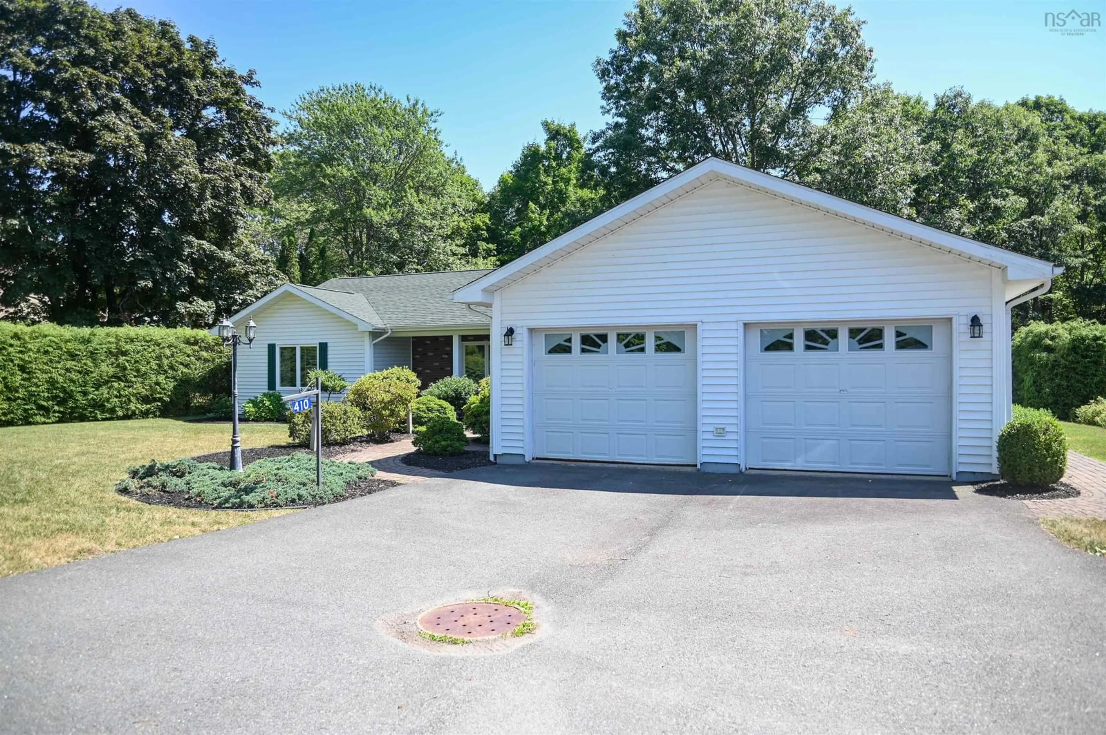 Unknown for 410 Park St, Kentville Nova Scotia B4N 1M9