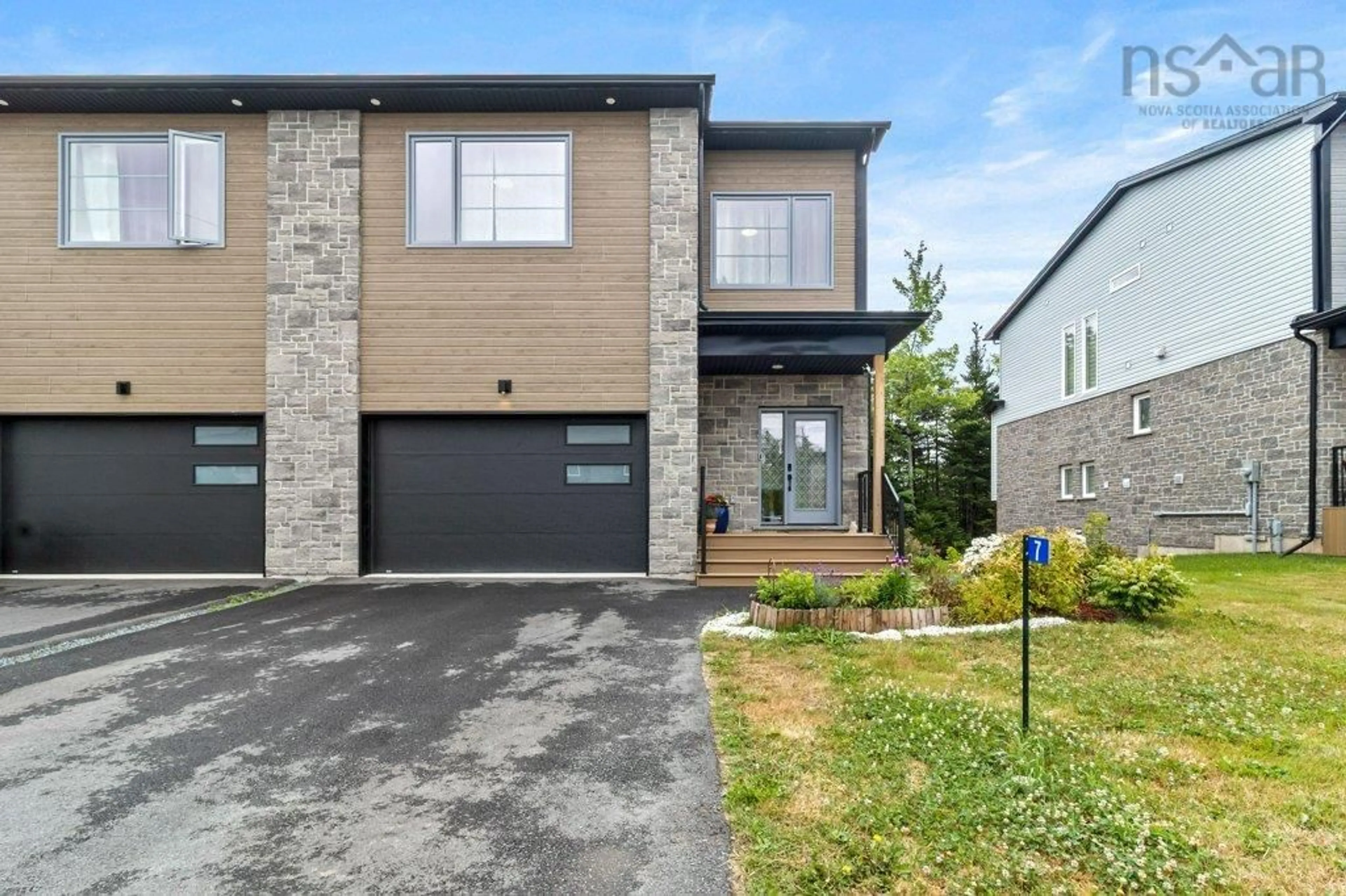 Home with brick exterior material, street for 7 Lew Cres, Lantz Nova Scotia B2S 0H9