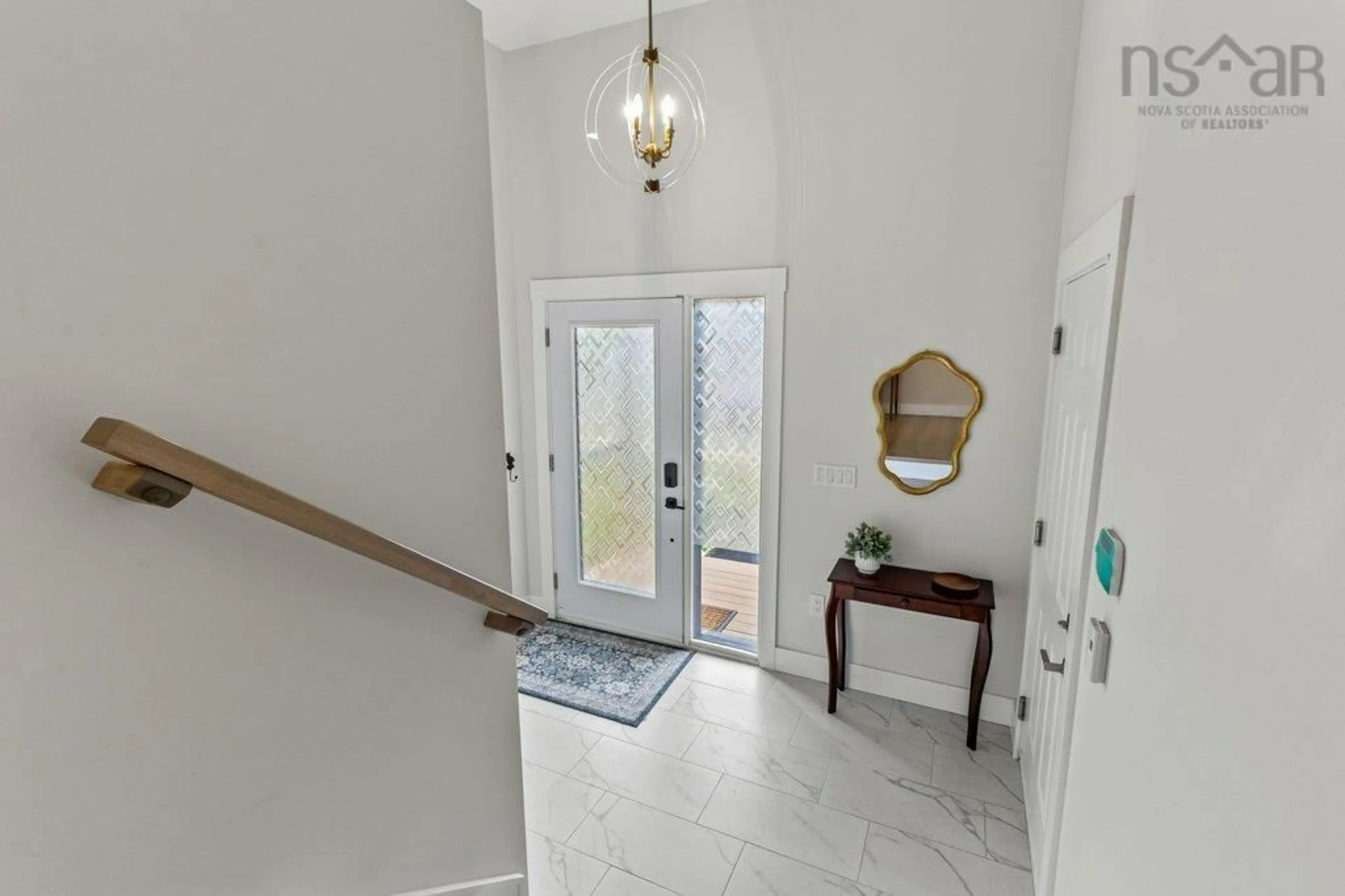 Indoor entryway for 7 Lew Cres, Lantz Nova Scotia B2S 0H9