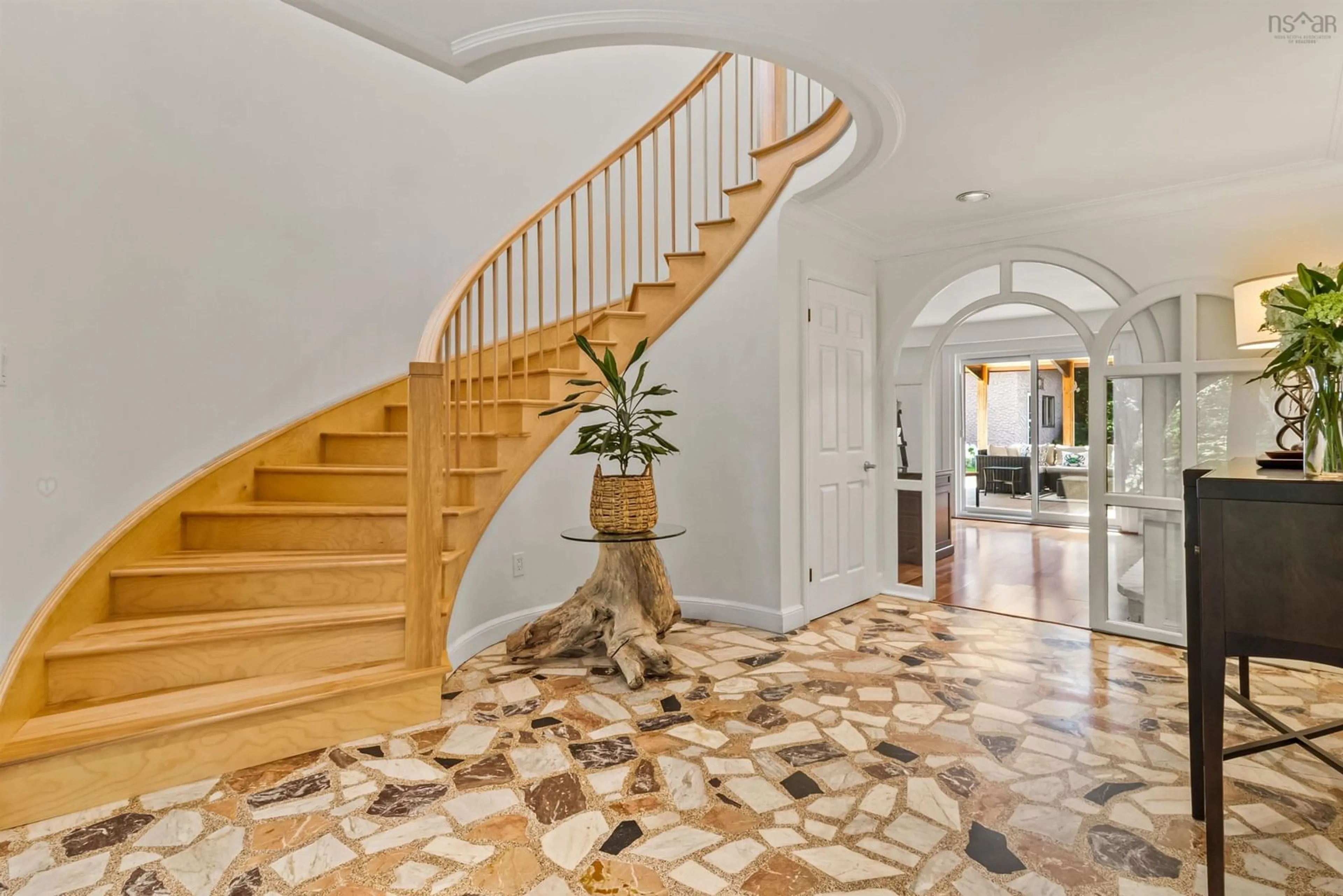 Indoor foyer for 27 Joe St, Waverley Nova Scotia B2R 1E1