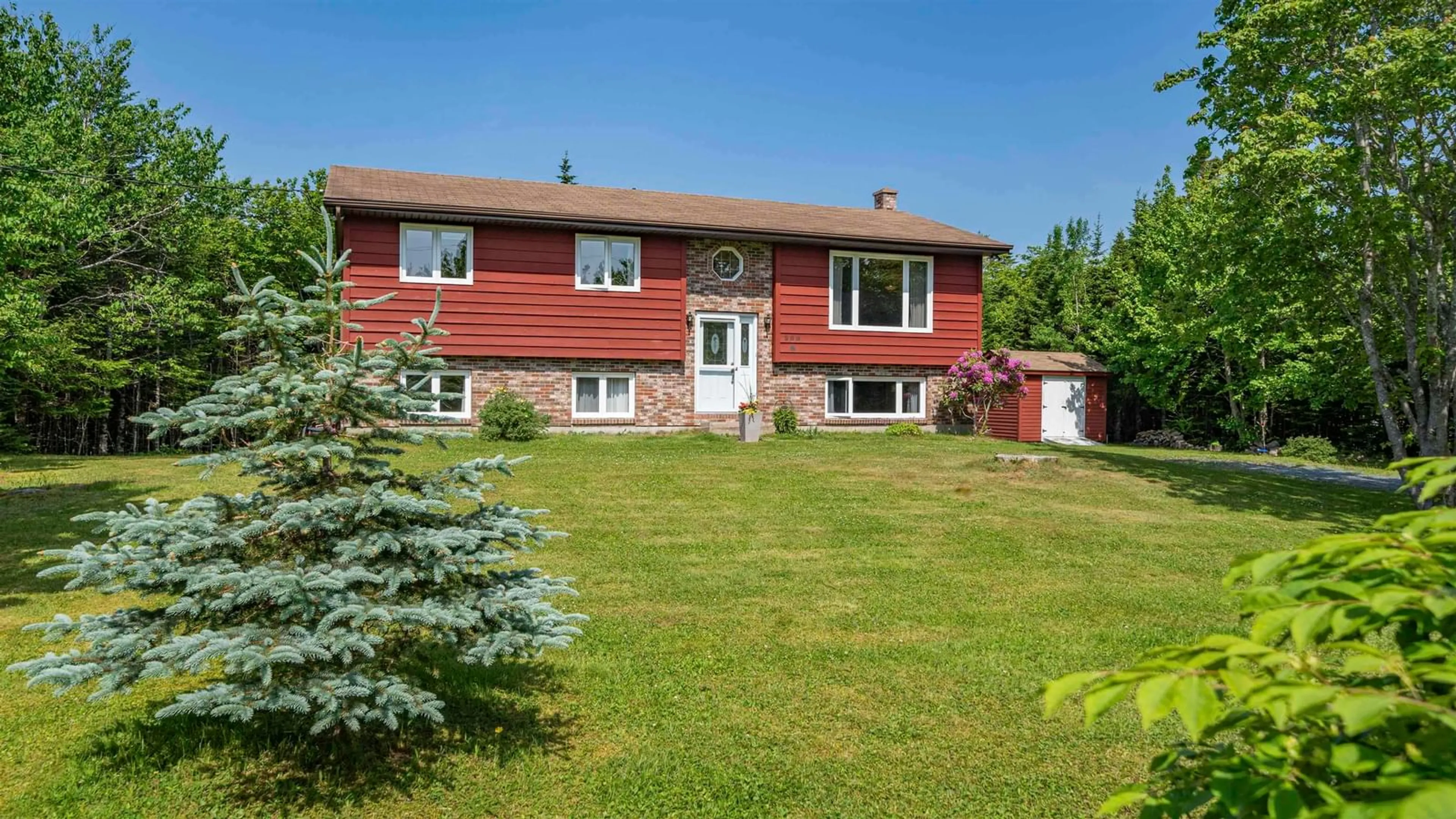 Home with vinyl exterior material, street for 200 Bayview Dr, Whites Lake Nova Scotia B3T 1Z1