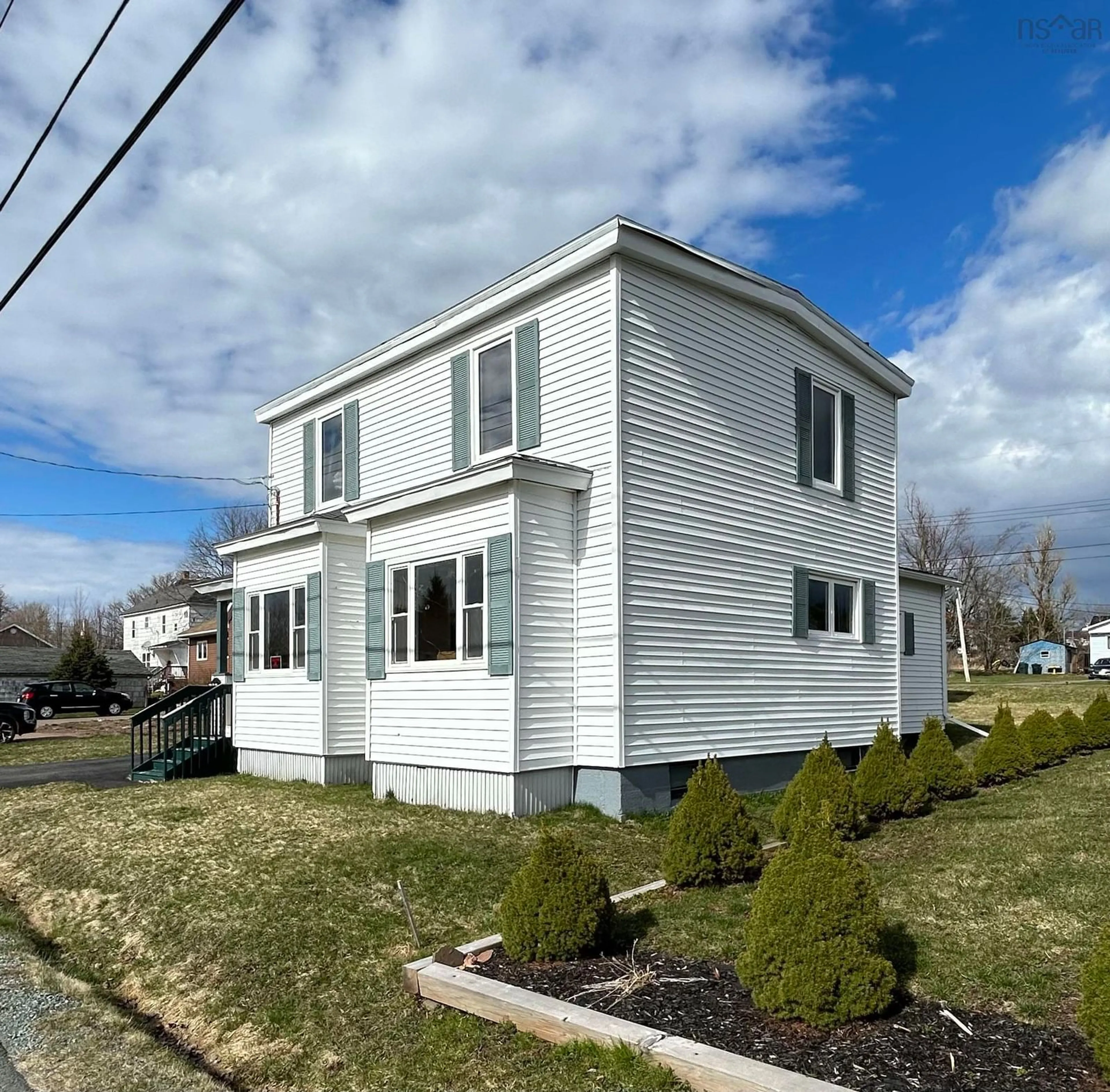 Home with vinyl exterior material, street for 92 Victoria St, Springhill Nova Scotia B0M 1X0