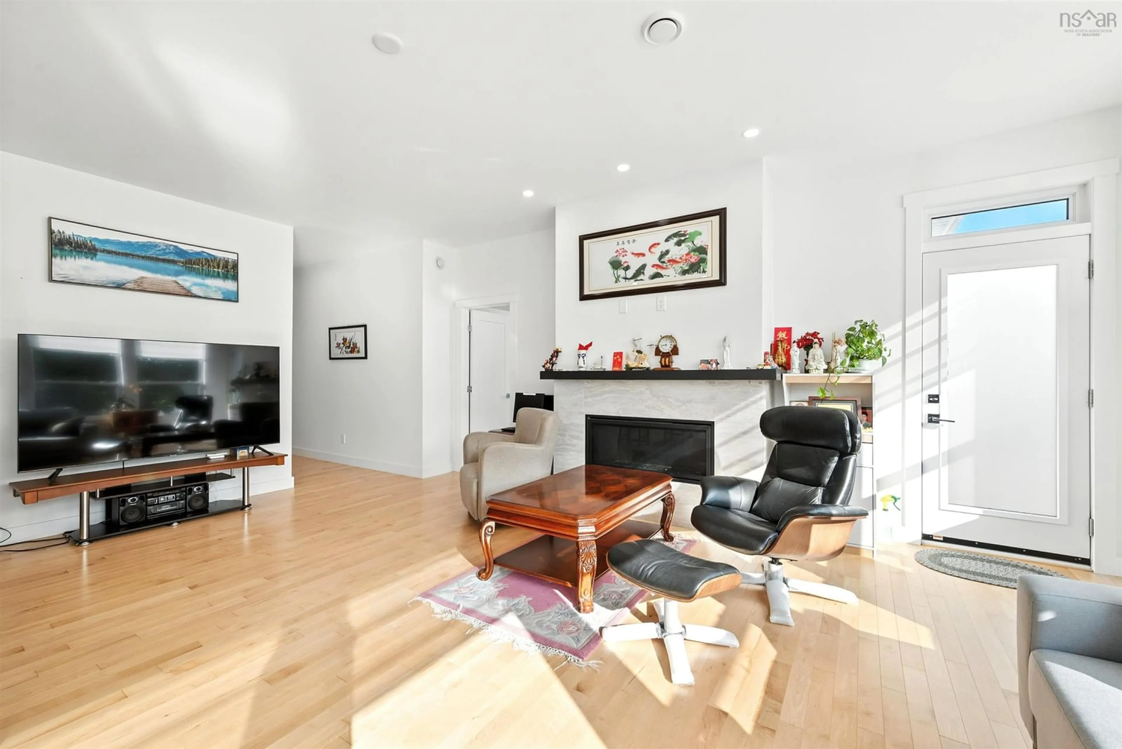 Living room with furniture, unknown for 20 Bradford Pl, Bedford Nova Scotia B4B 0R6