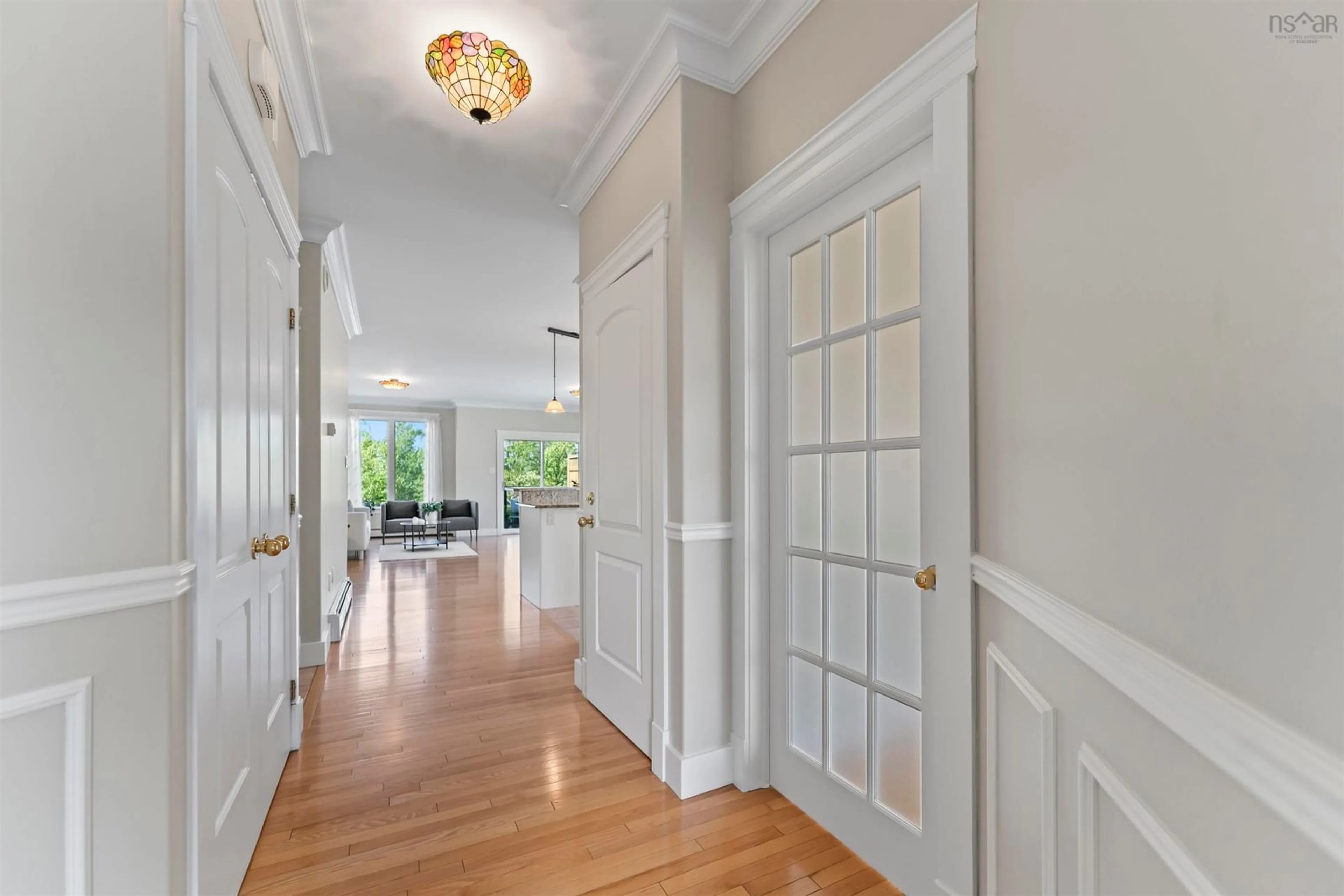 Indoor entryway for 25 Kirkwood Crt, Bedford Nova Scotia B4A 0A9