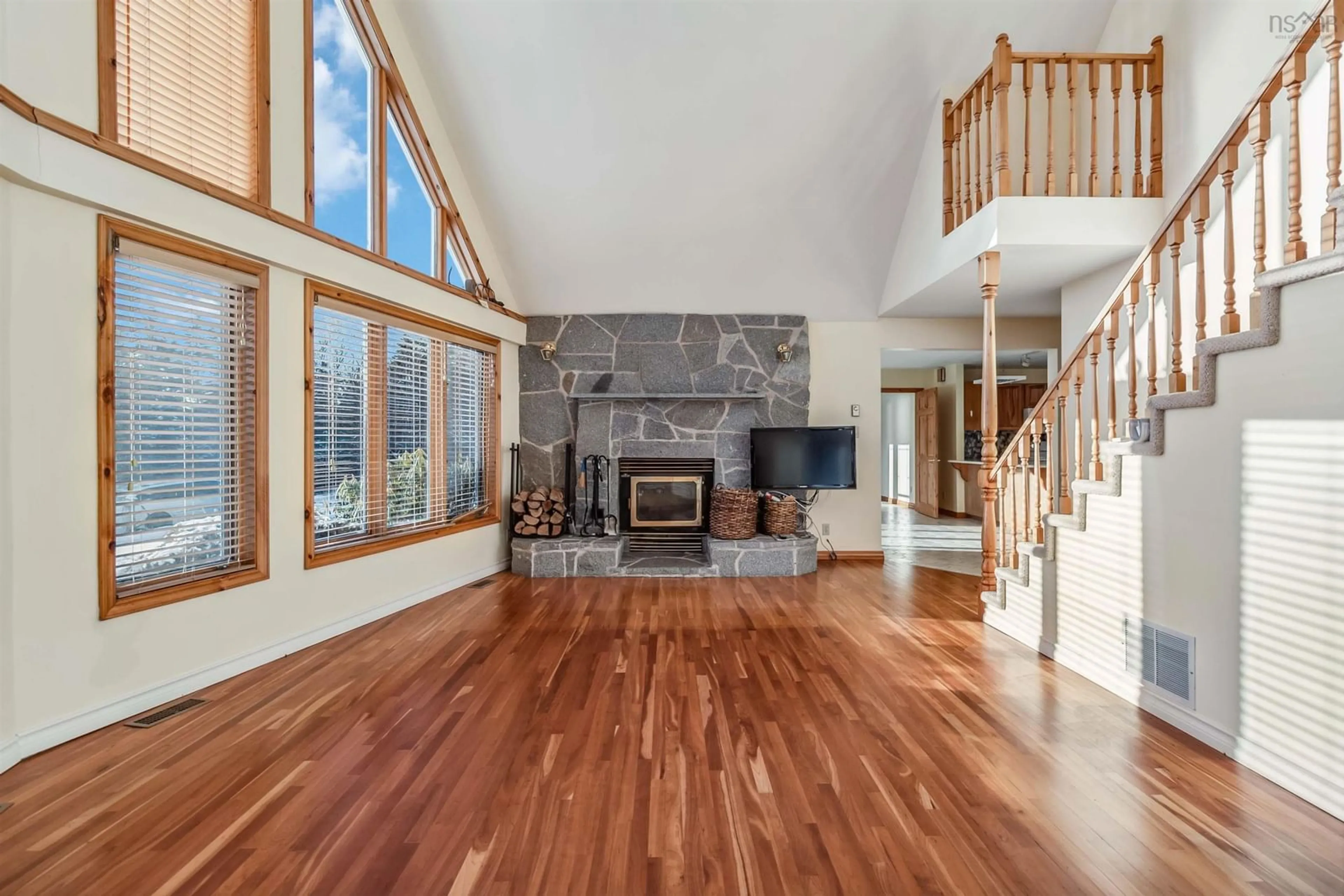 Indoor foyer for 78 Eagle Head Wharf Rd, Eagle Head Nova Scotia B0J 1H0