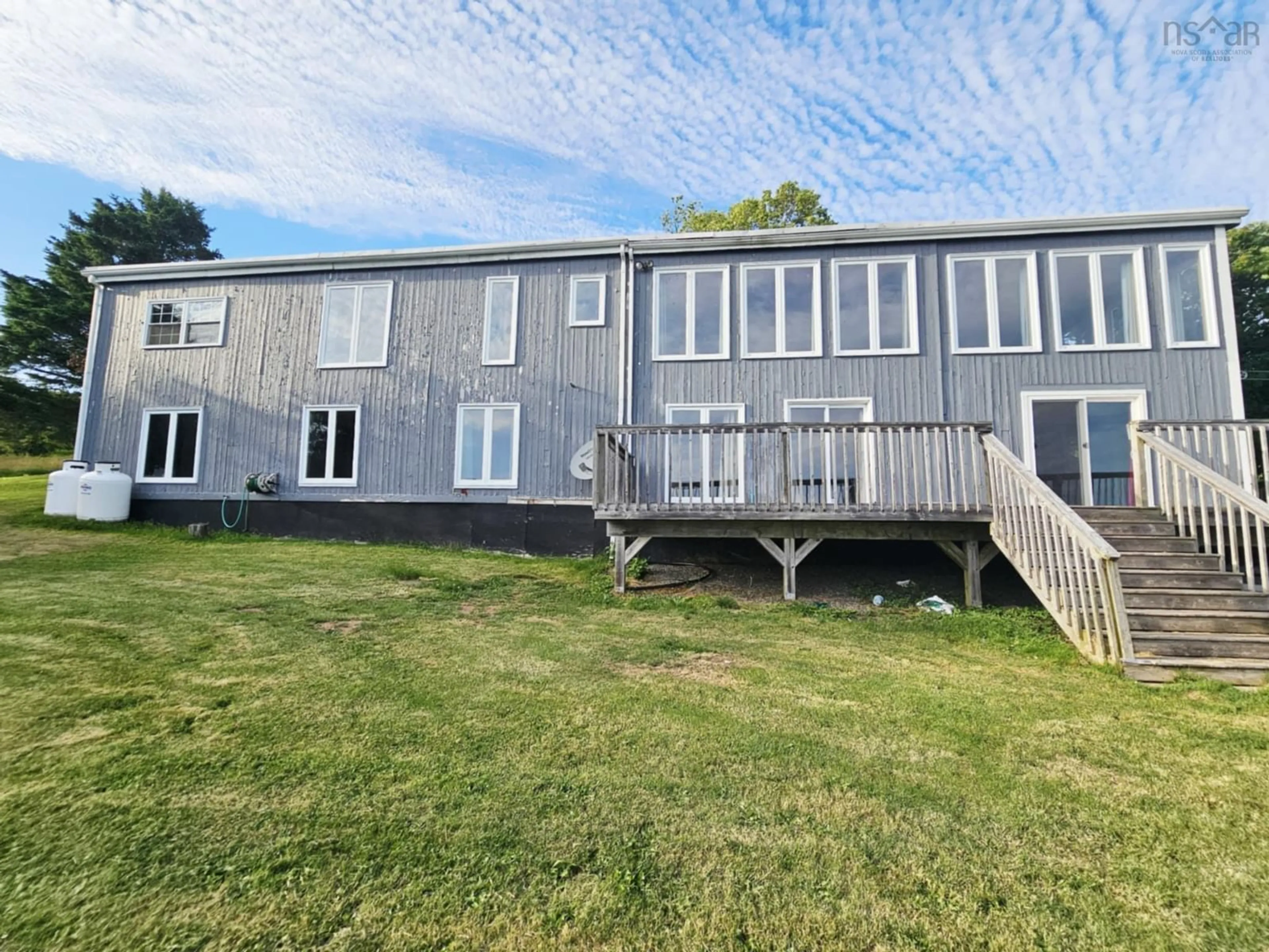 A pic from outside/outdoor area/front of a property/back of a property/a pic from drone, building for 1994 Highway 2, Economy Nova Scotia B0M 1B0