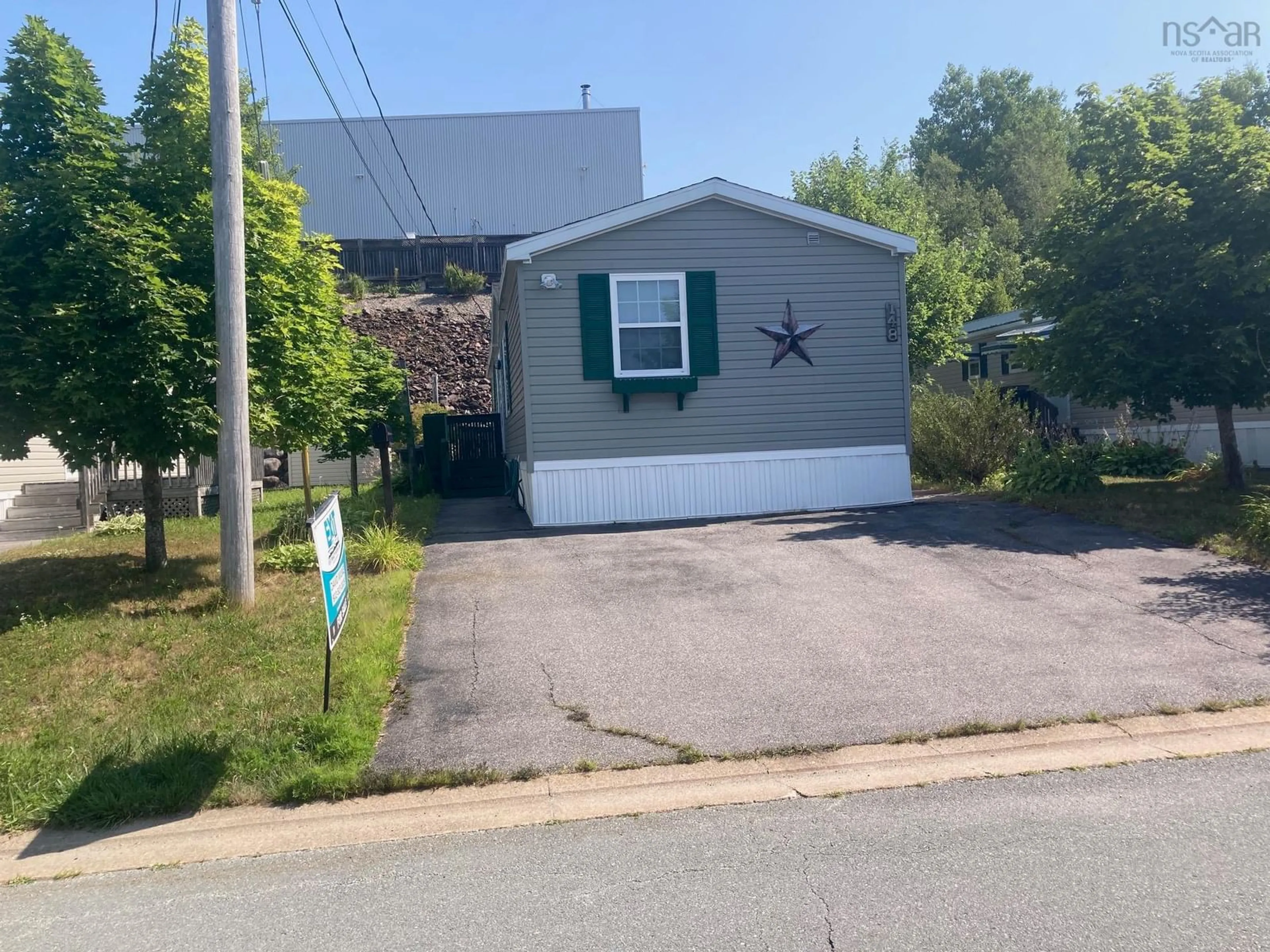 Shed for 148 Sherbrooke Ave, Bridgewater Nova Scotia B4V 4E1