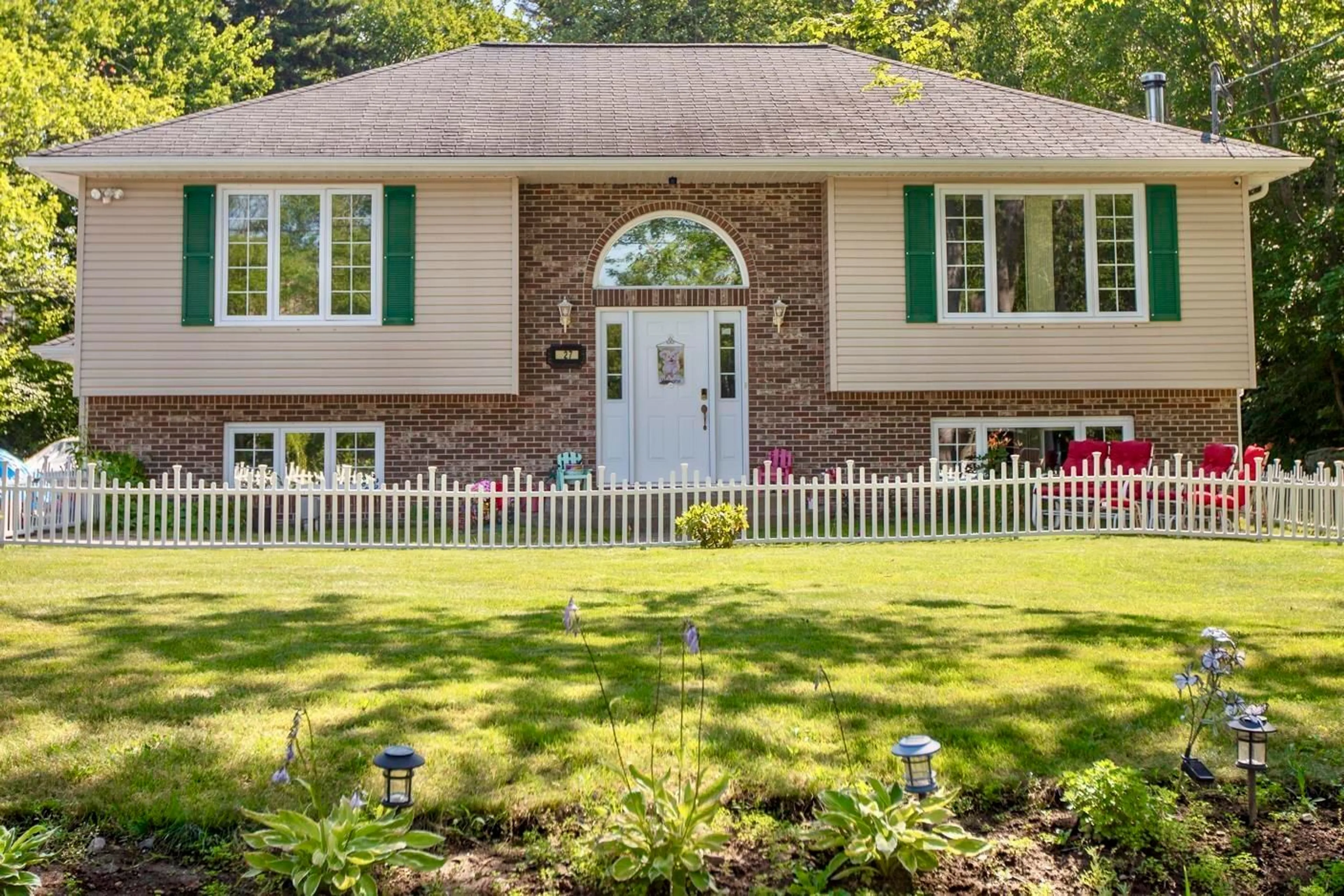 Home with vinyl exterior material, street for 27 Glenelg Crt, Lake Loon Nova Scotia B2W 6C7