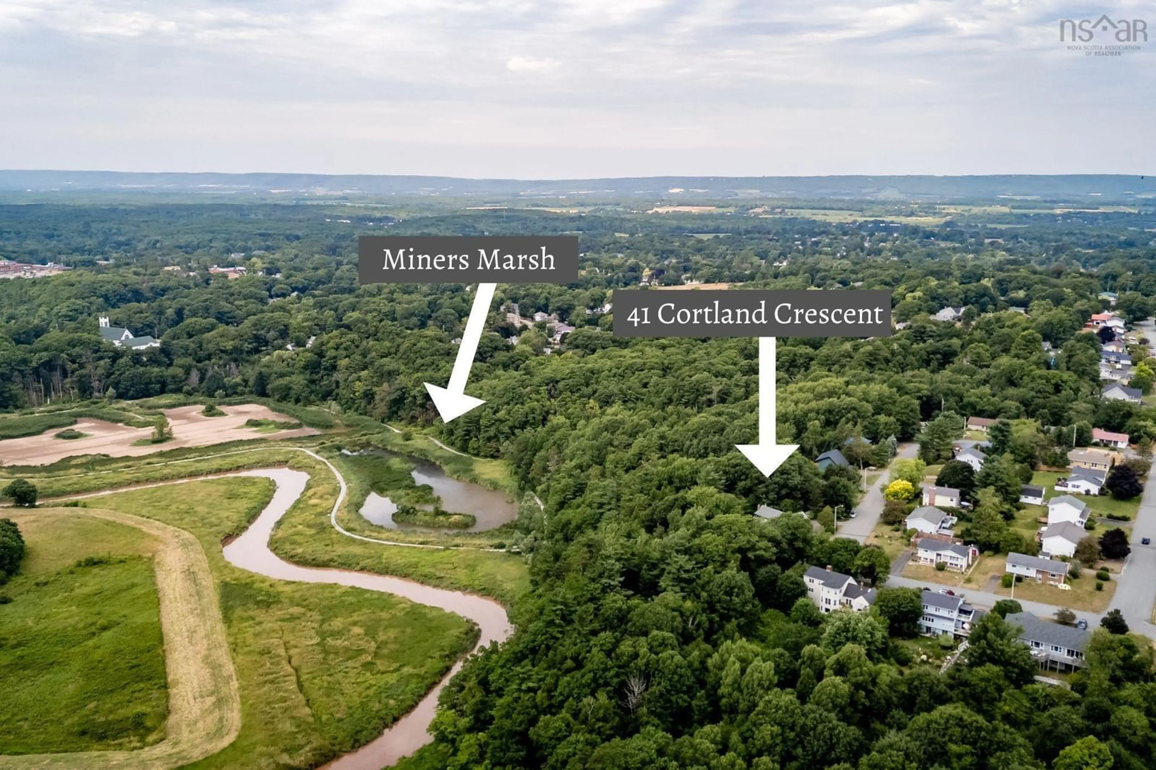 A pic from outside/outdoor area/front of a property/back of a property/a pic from drone, unknown for 41 Cortland Cres, North Kentville Nova Scotia B4N 4X4