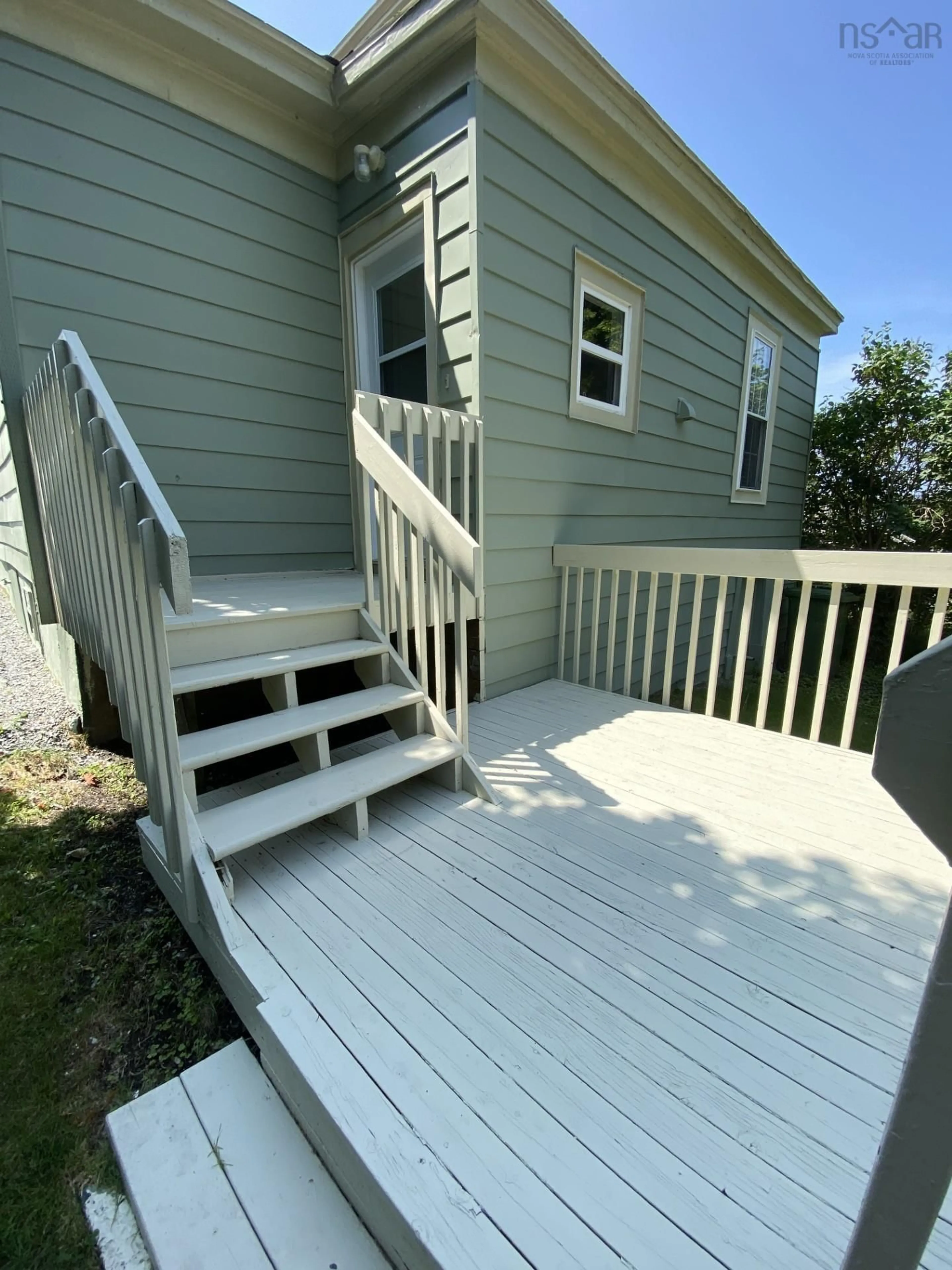 Unknown for 19 Regent St, North Sydney Nova Scotia B2A 2E3