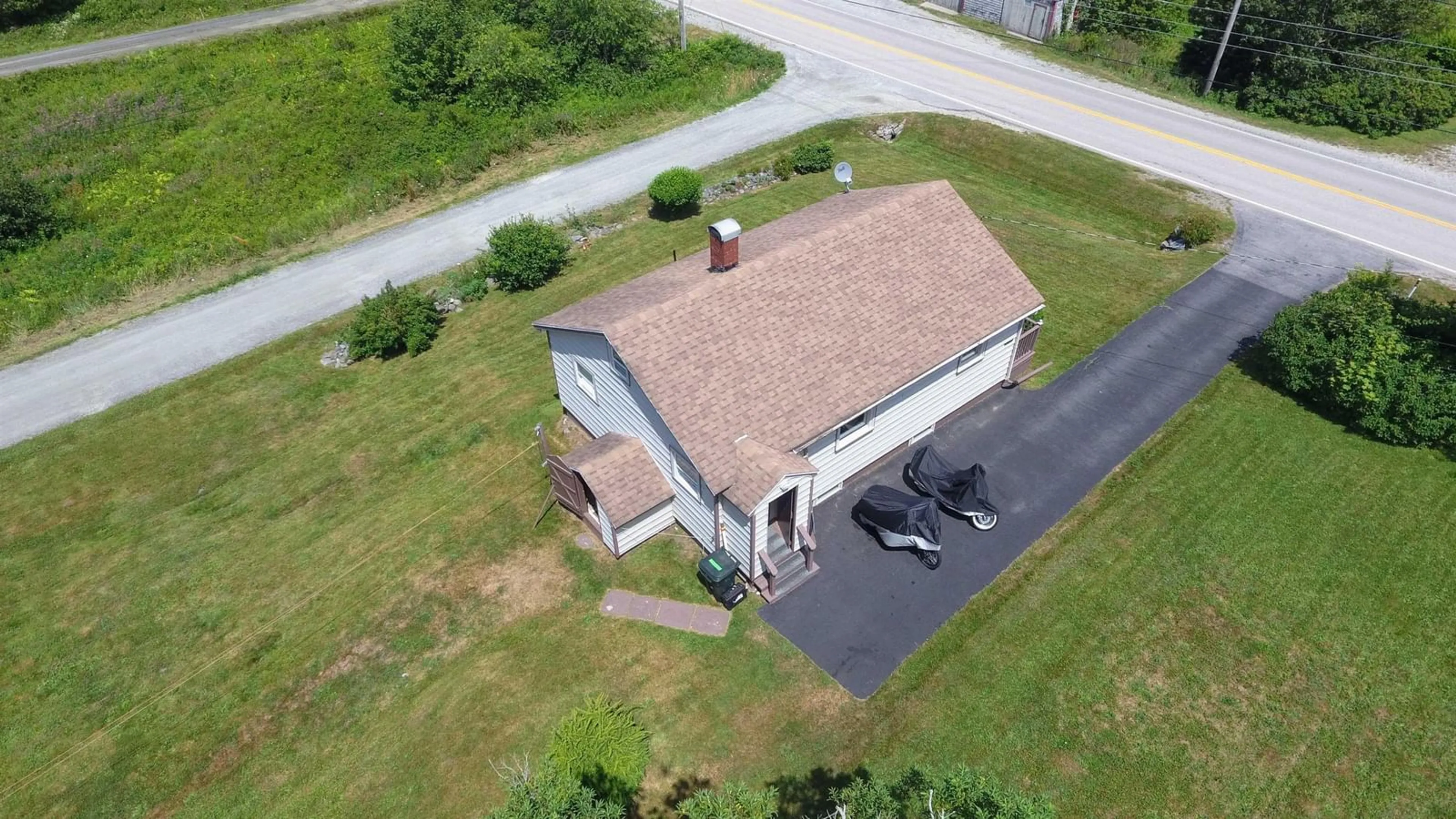 A pic from outside/outdoor area/front of a property/back of a property/a pic from drone, building for 504 Highway 335,, West Pubnico Nova Scotia B0W 3S0