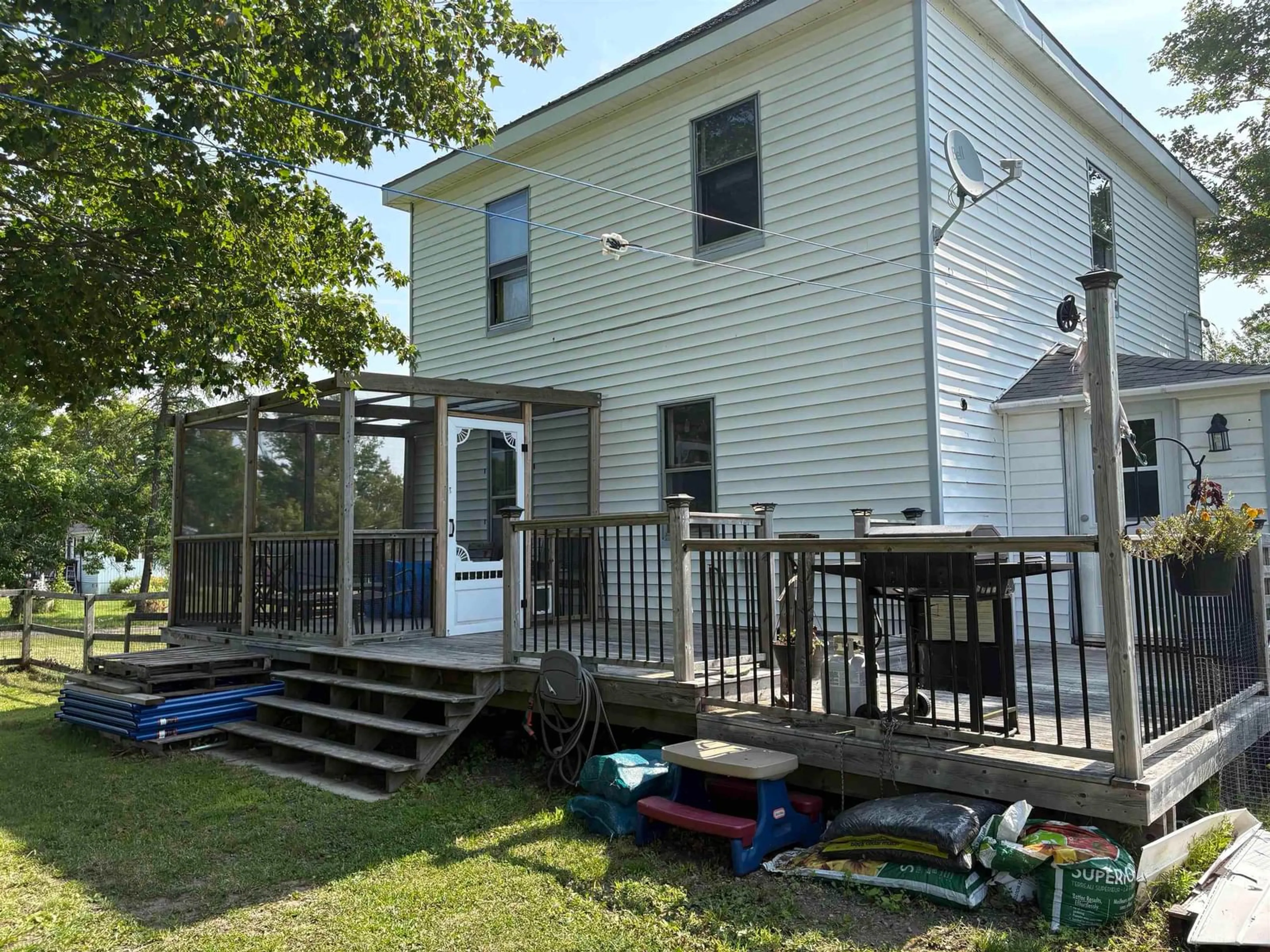A pic from outside/outdoor area/front of a property/back of a property/a pic from drone, street for 6332 East River West Side Rd, Eureka Nova Scotia B0K 1B0