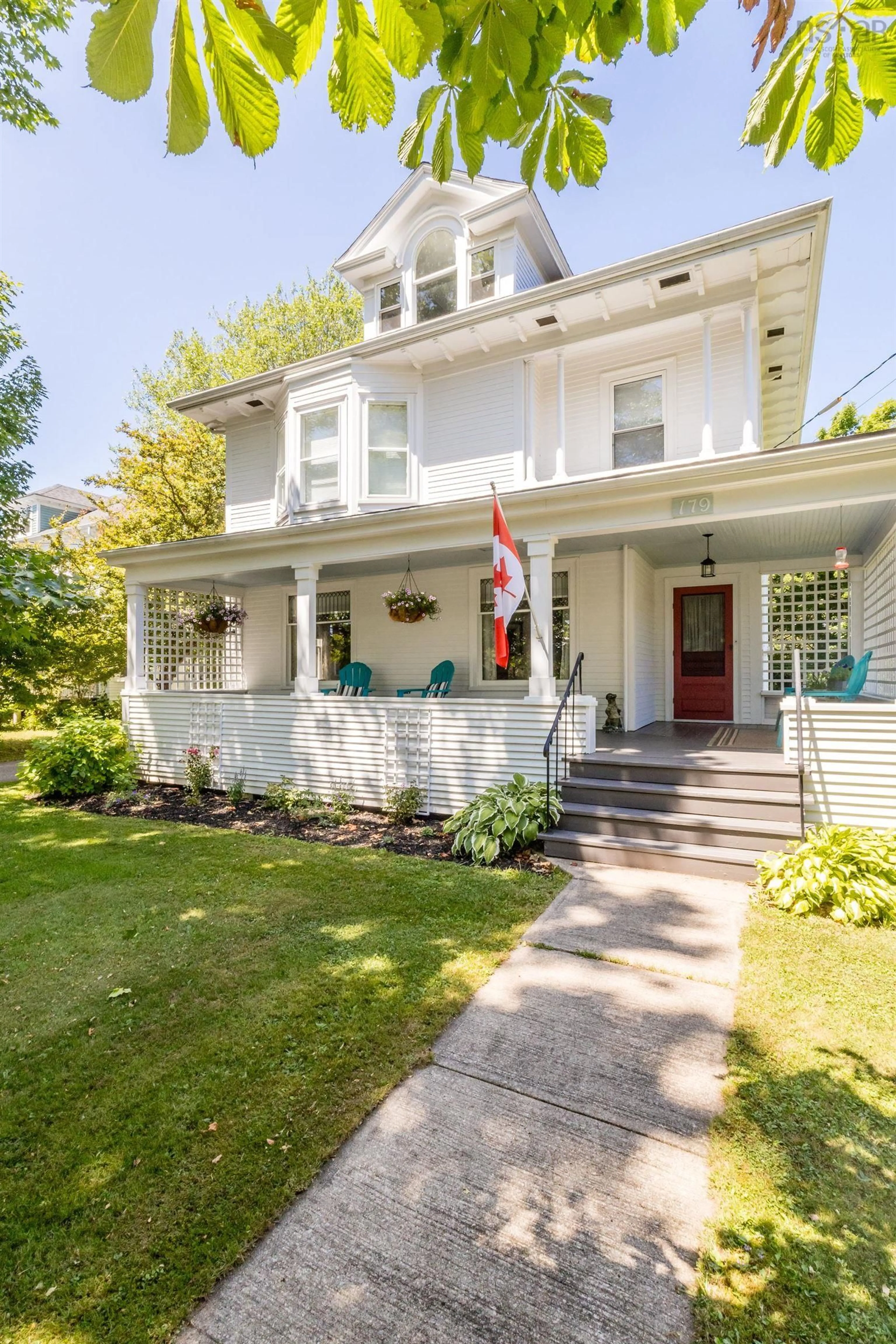 Home with vinyl exterior material, street for 179 Granville St, Bridgetown Nova Scotia B0S 1C0