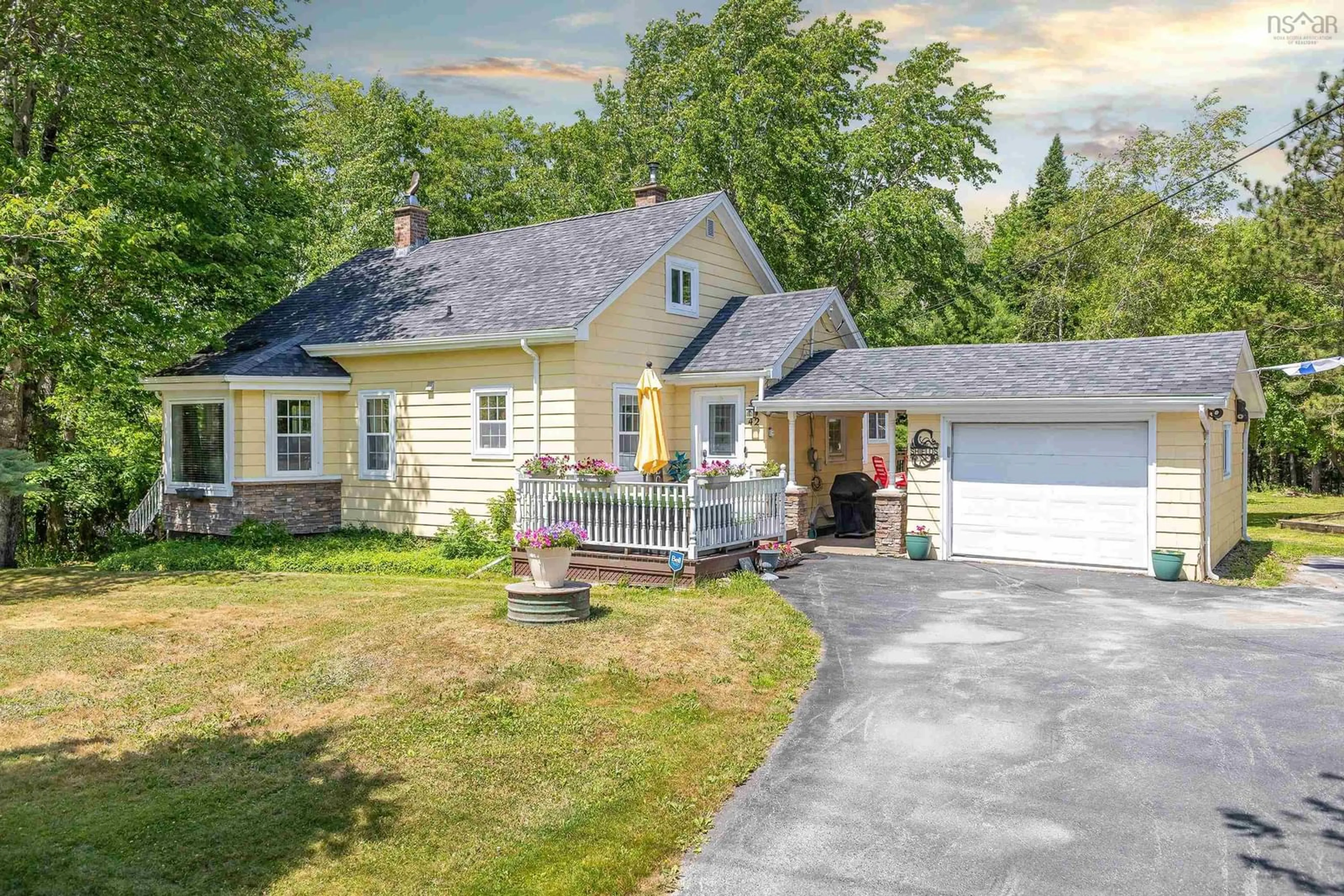 A pic from outside/outdoor area/front of a property/back of a property/a pic from drone, street for 42 Oldham Rd, Enfield Nova Scotia B2T 1E2
