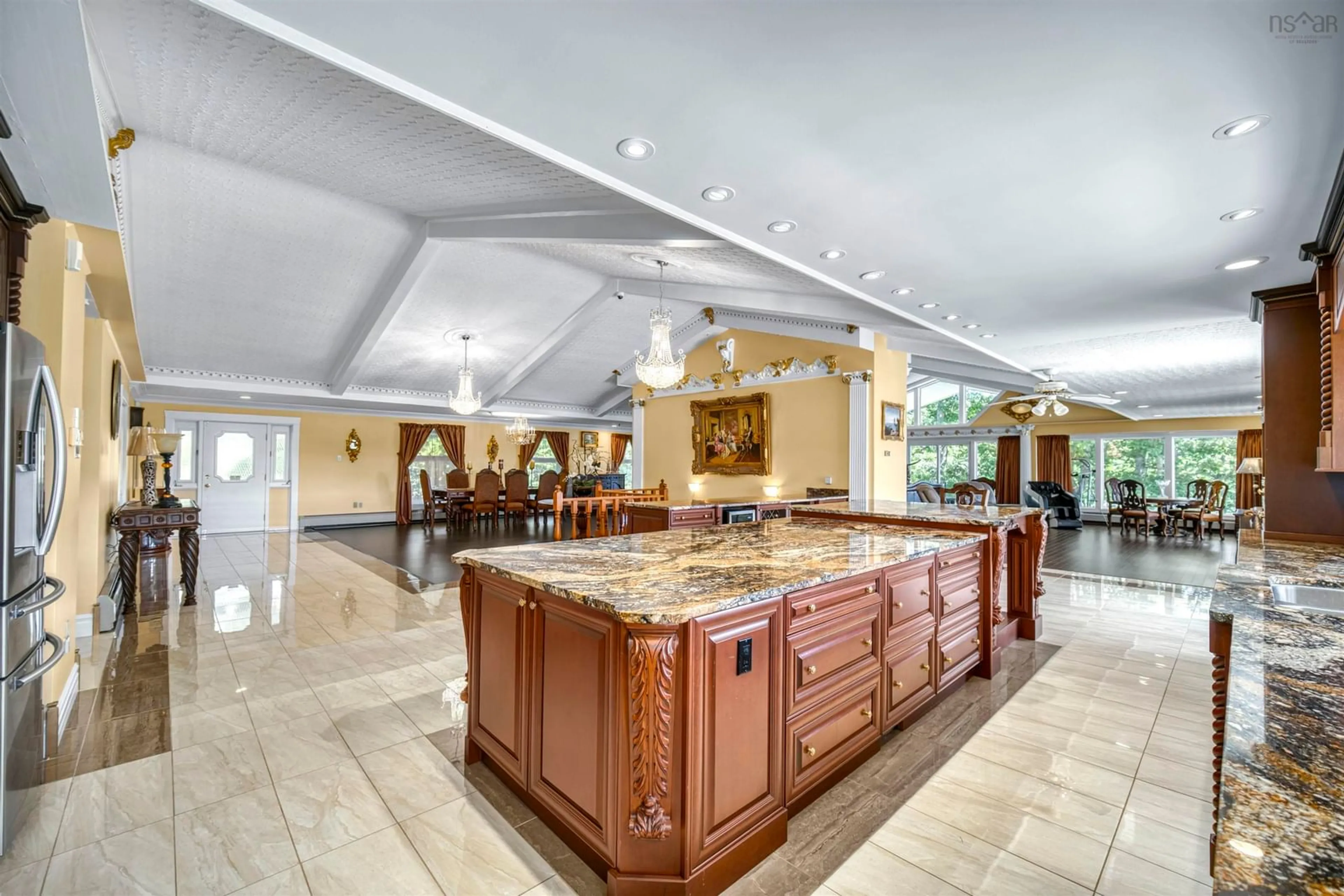 Lobby for 1007 Waverley Rd, Dartmouth Nova Scotia B2R 1W7