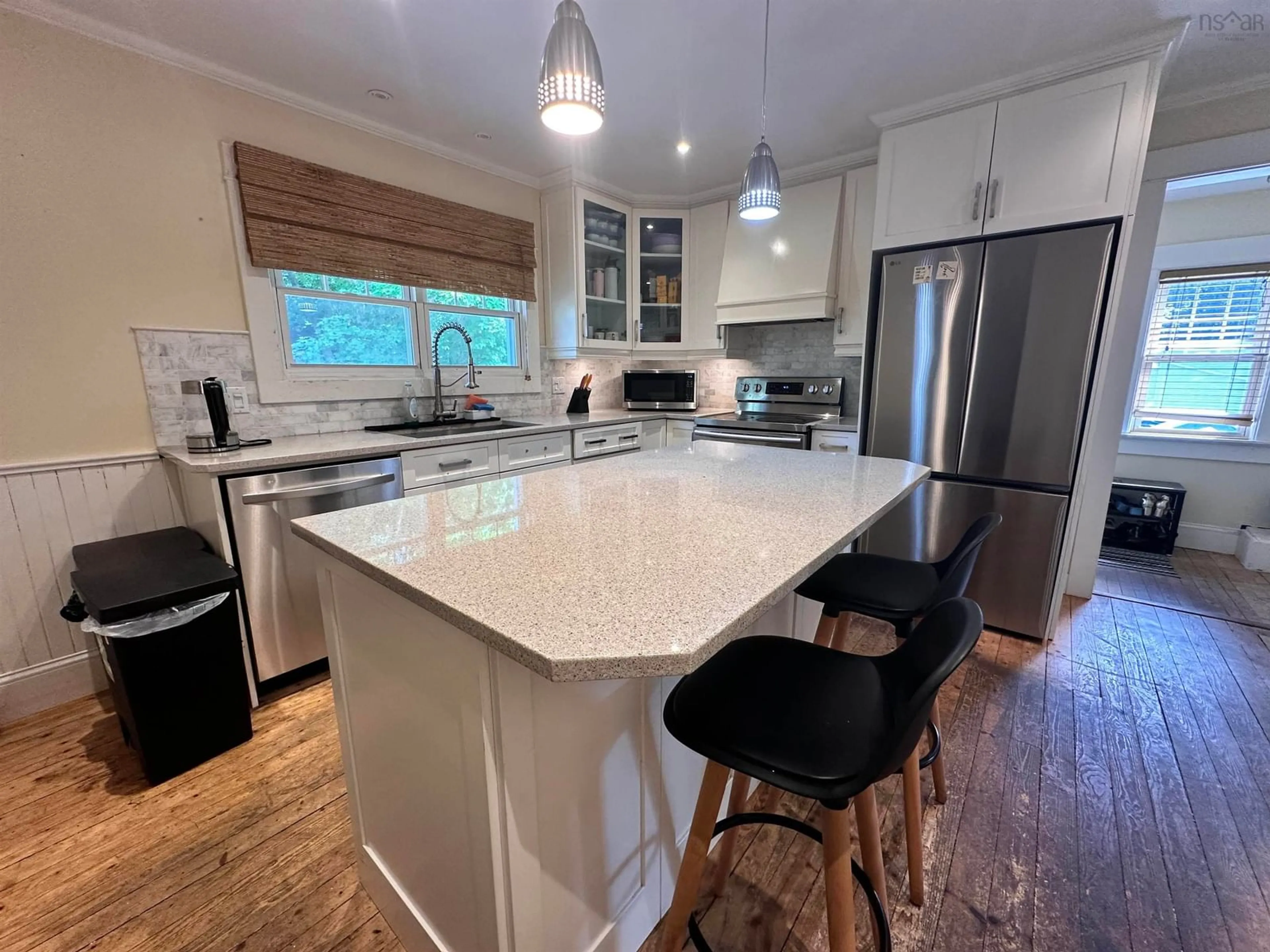 Open concept kitchen, unknown for 130 School St, Liverpool Nova Scotia B0T 1K0