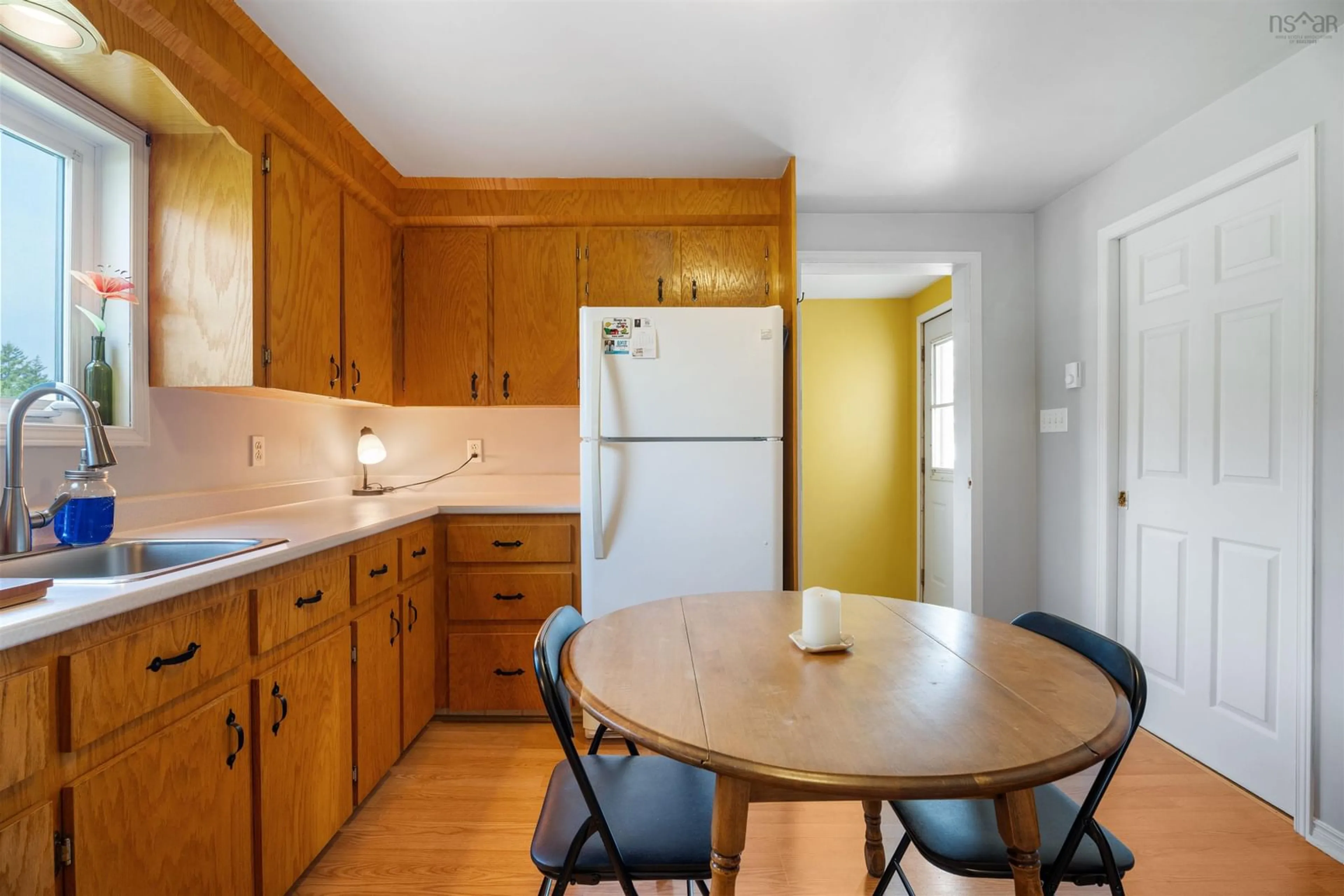 Standard kitchen, wood/laminate floor for 803 Prospect Rd, Goodwood Nova Scotia B3T 1P3