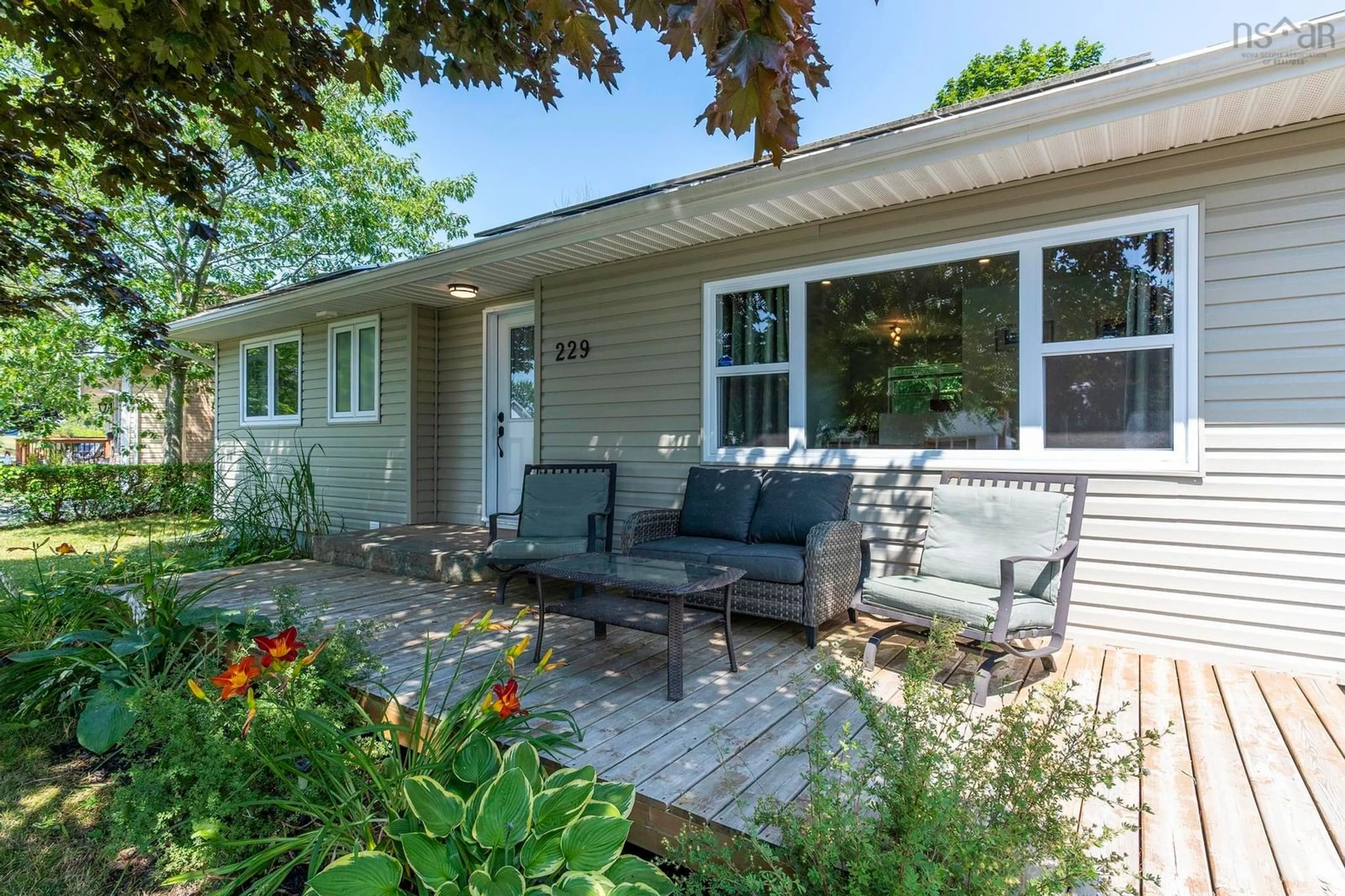 Patio, street for 229 Kaye St, Lower Sackville Nova Scotia B4C 1N3