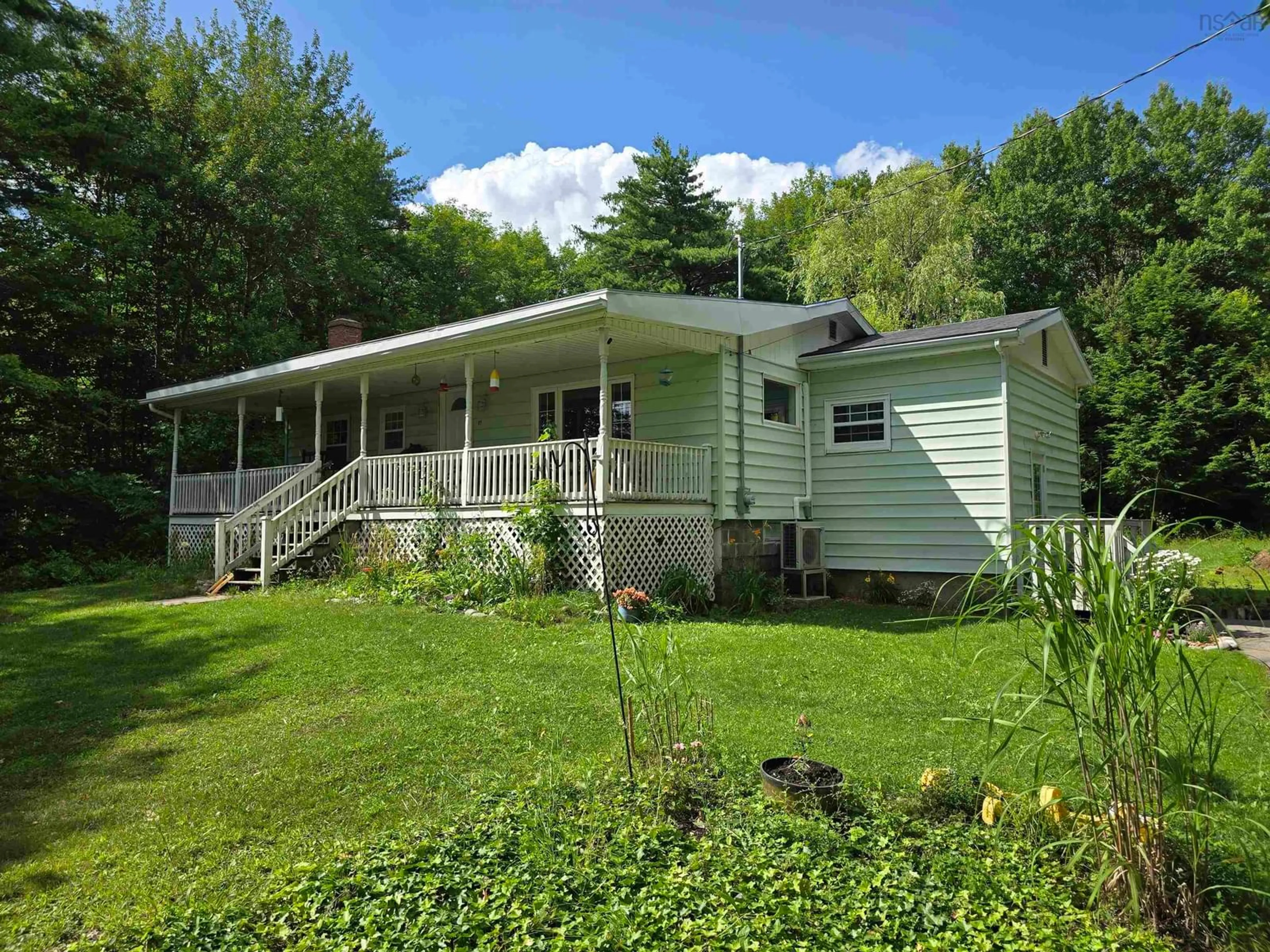 Home with vinyl exterior material, water/lake/river/ocean view for 19 River Rd, Milton Nova Scotia B0T 1P0