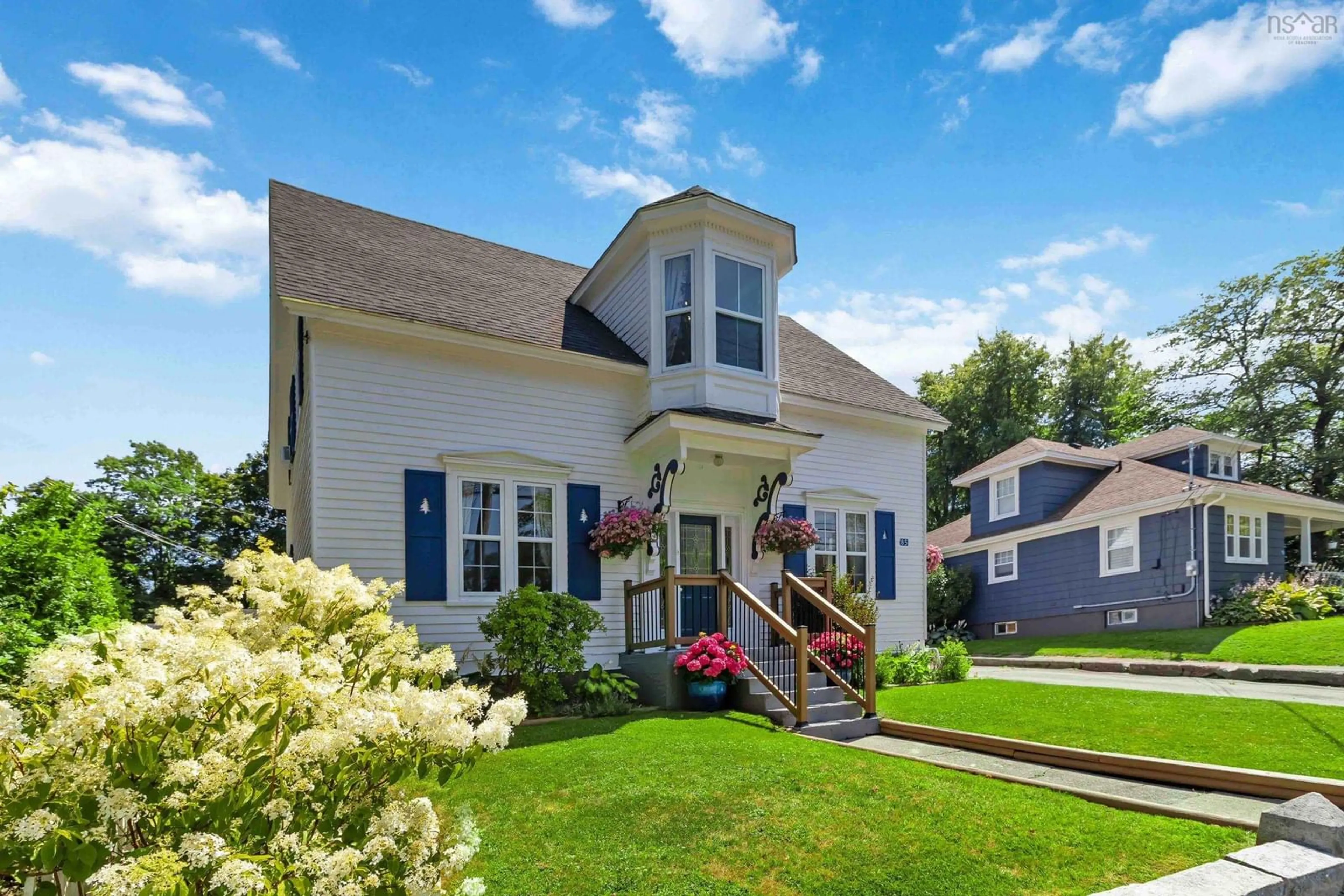 Home with vinyl exterior material, street for 85 Church St, Liverpool Nova Scotia B0T 1K0