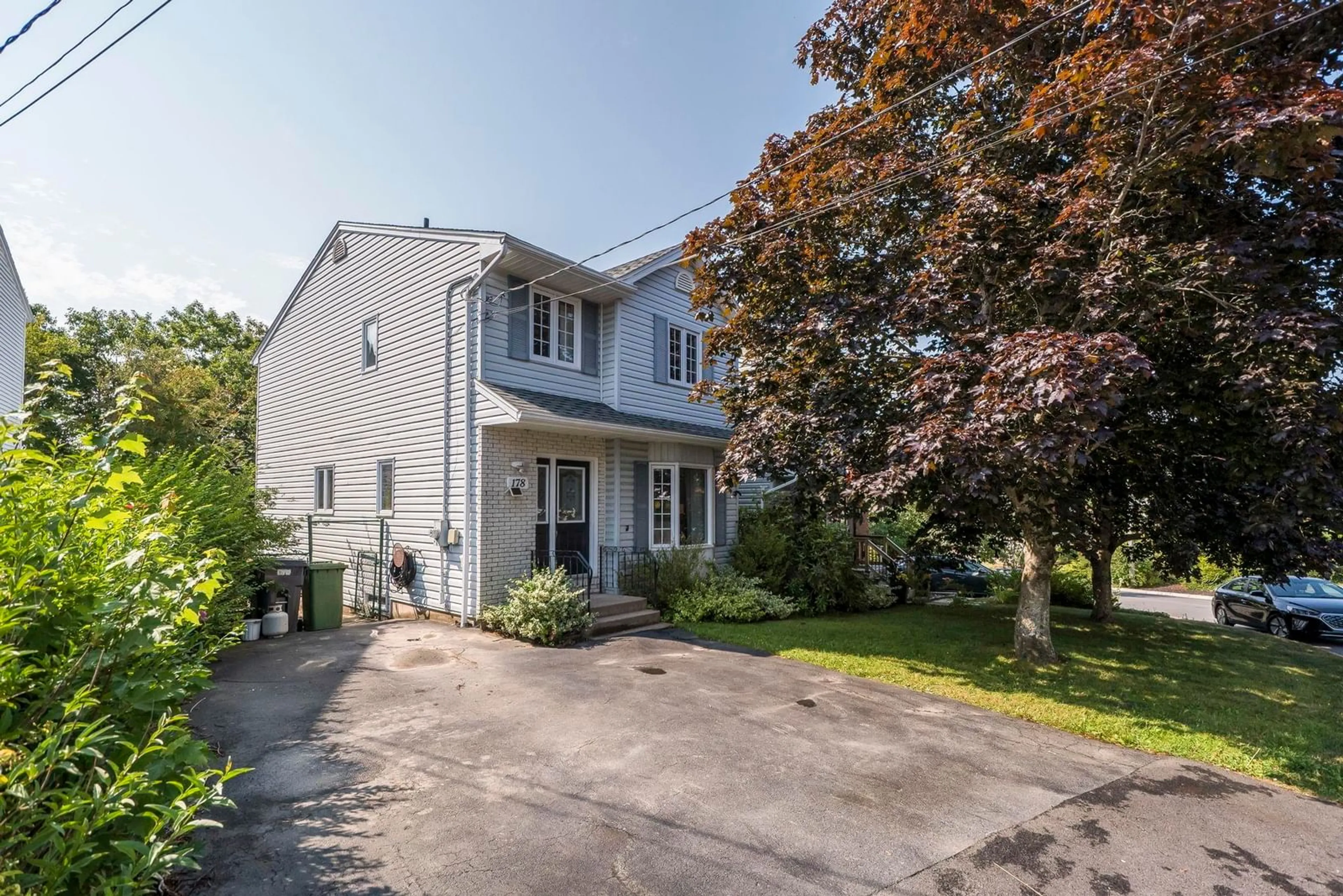 A pic from outside/outdoor area/front of a property/back of a property/a pic from drone, street for 178 Duffus Dr, Bedford Nova Scotia B4A 3T5