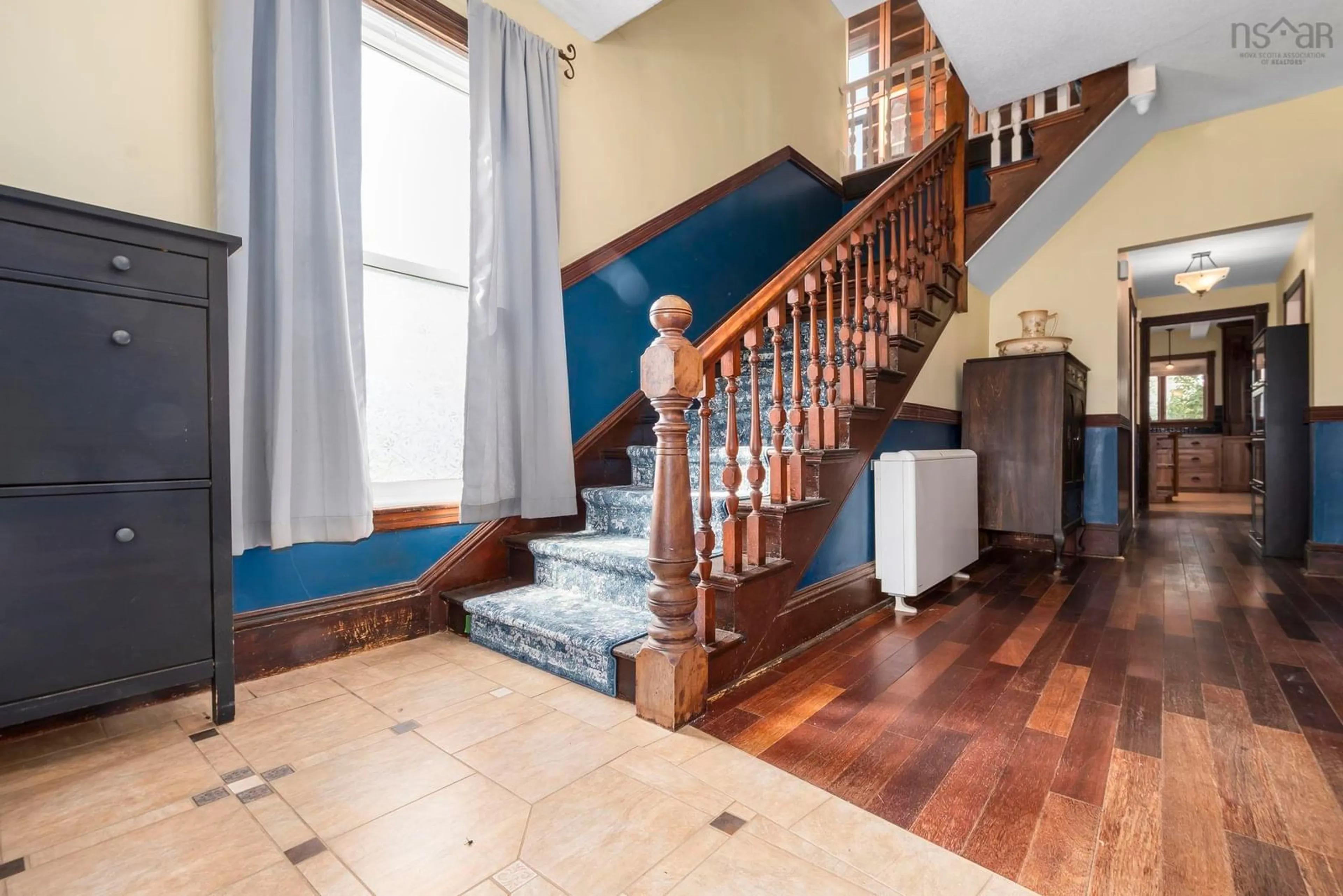 Unknown for 328 King St, Windsor Nova Scotia B0N 2T0