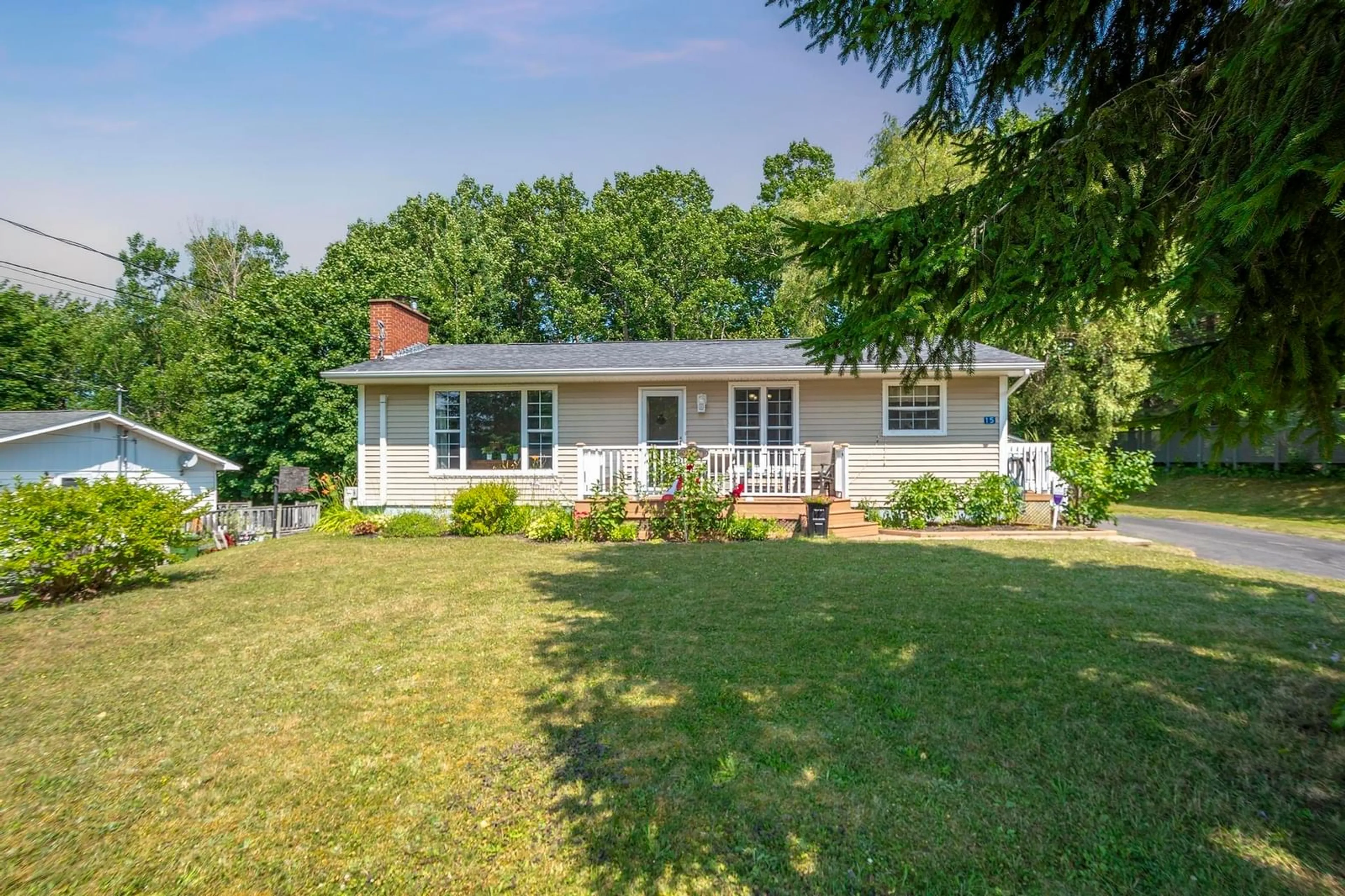 Unknown for 15 Catherine Cres, New Minas Nova Scotia B4N 3Y3