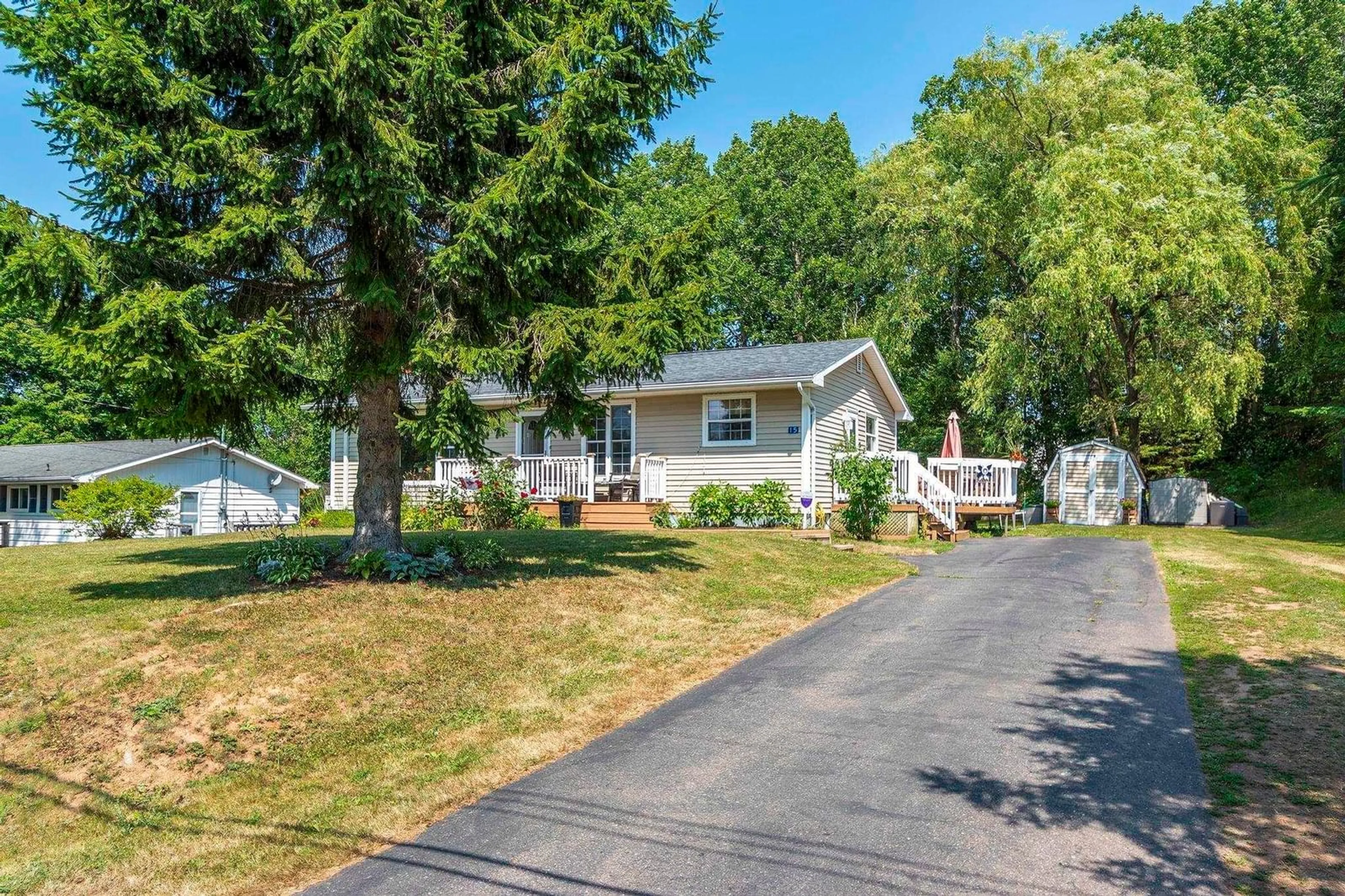Unknown for 15 Catherine Cres, New Minas Nova Scotia B4N 3Y3