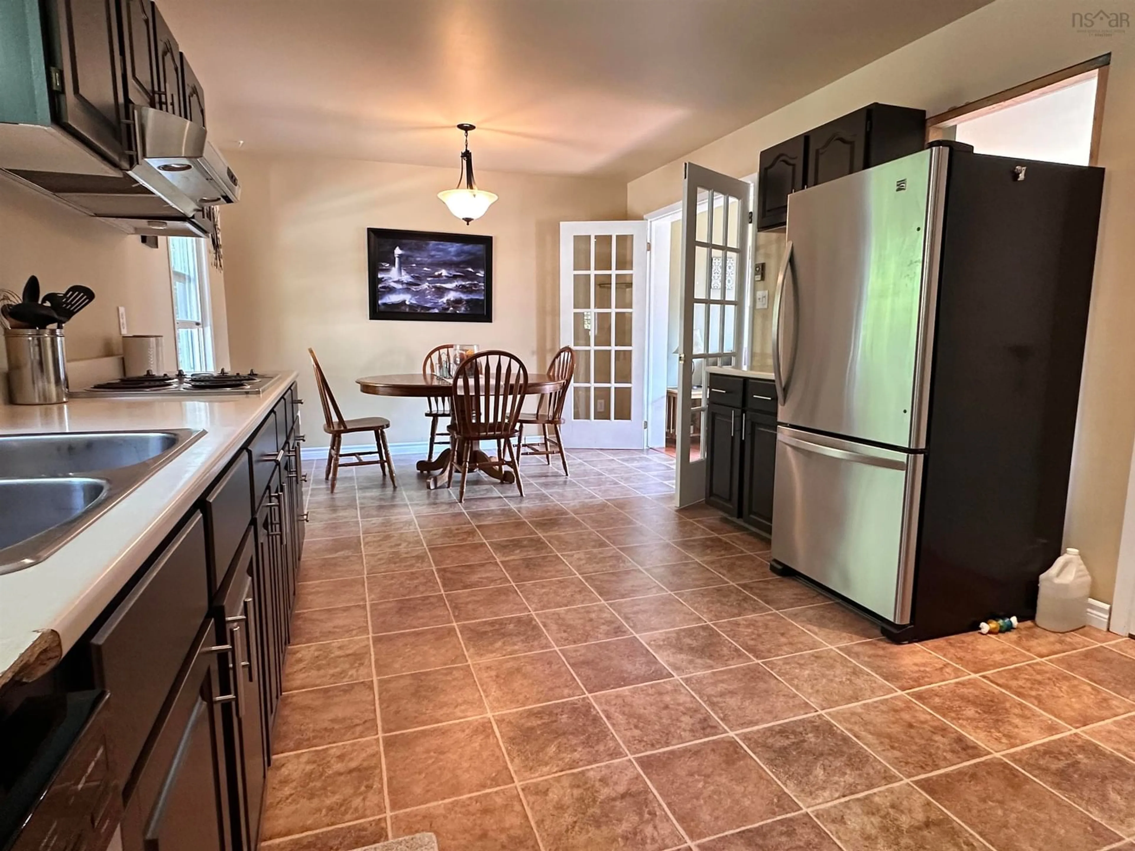 Open concept kitchen, ceramic/tile floor for 41 James St, Brooklyn Nova Scotia B0J 1H0