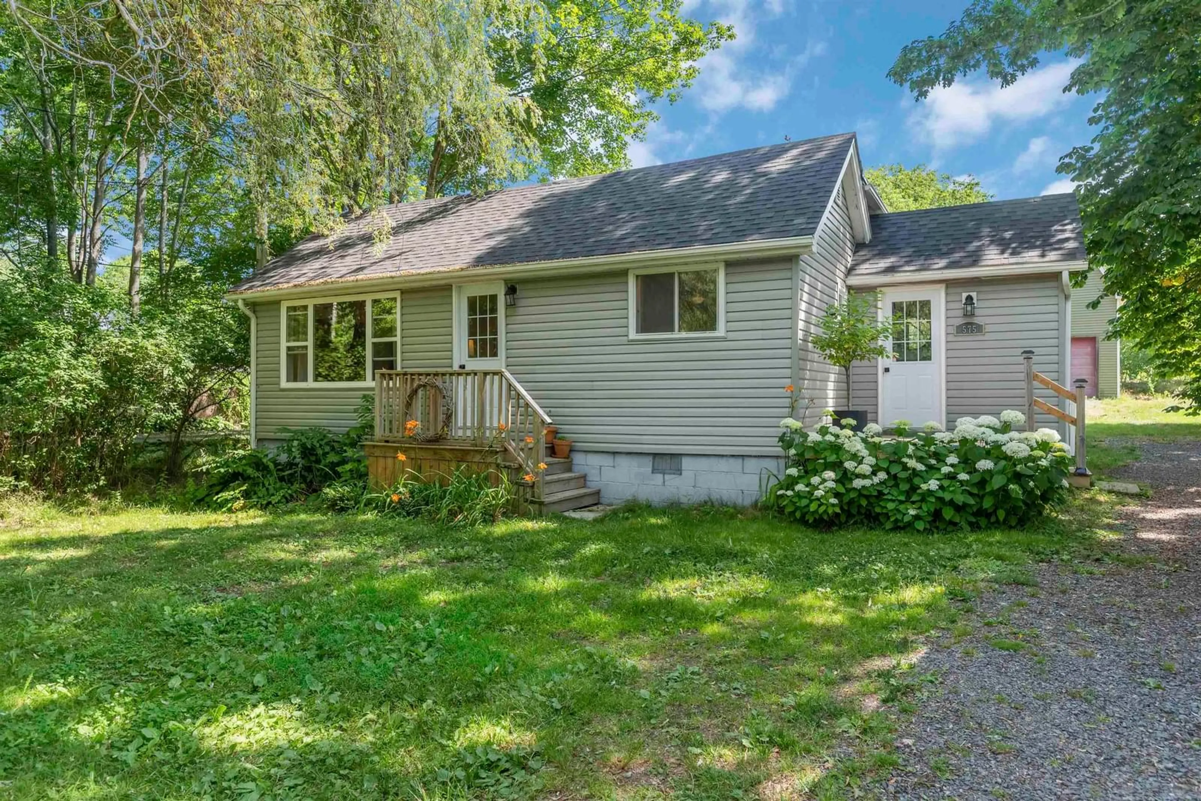 Unknown for 575 Aldershot Rd, North Kentville Nova Scotia B4N 3A5