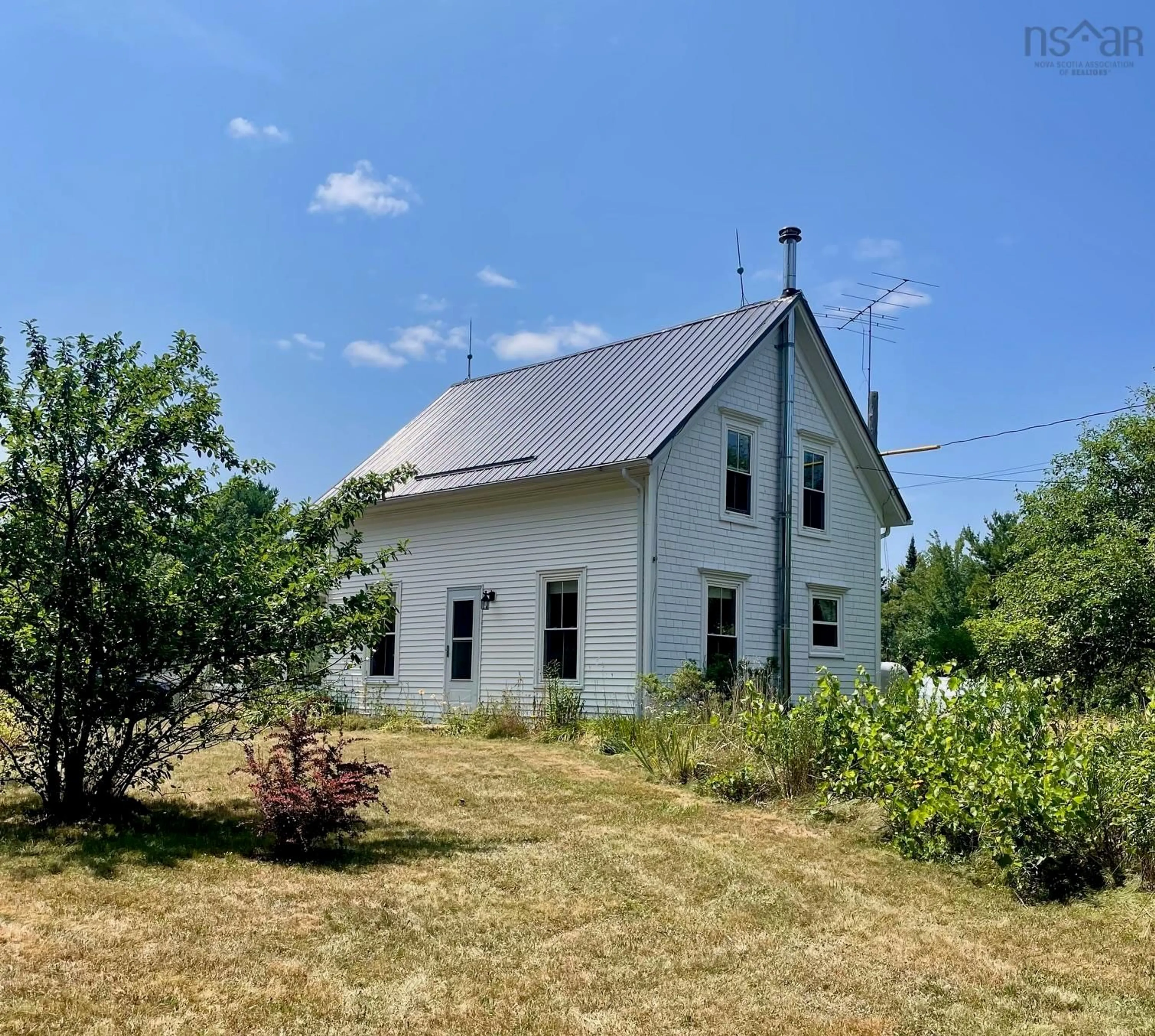 A pic from outside/outdoor area/front of a property/back of a property/a pic from drone, building for 960 Highway 208, Simpsons Corner Nova Scotia B0R 1E0