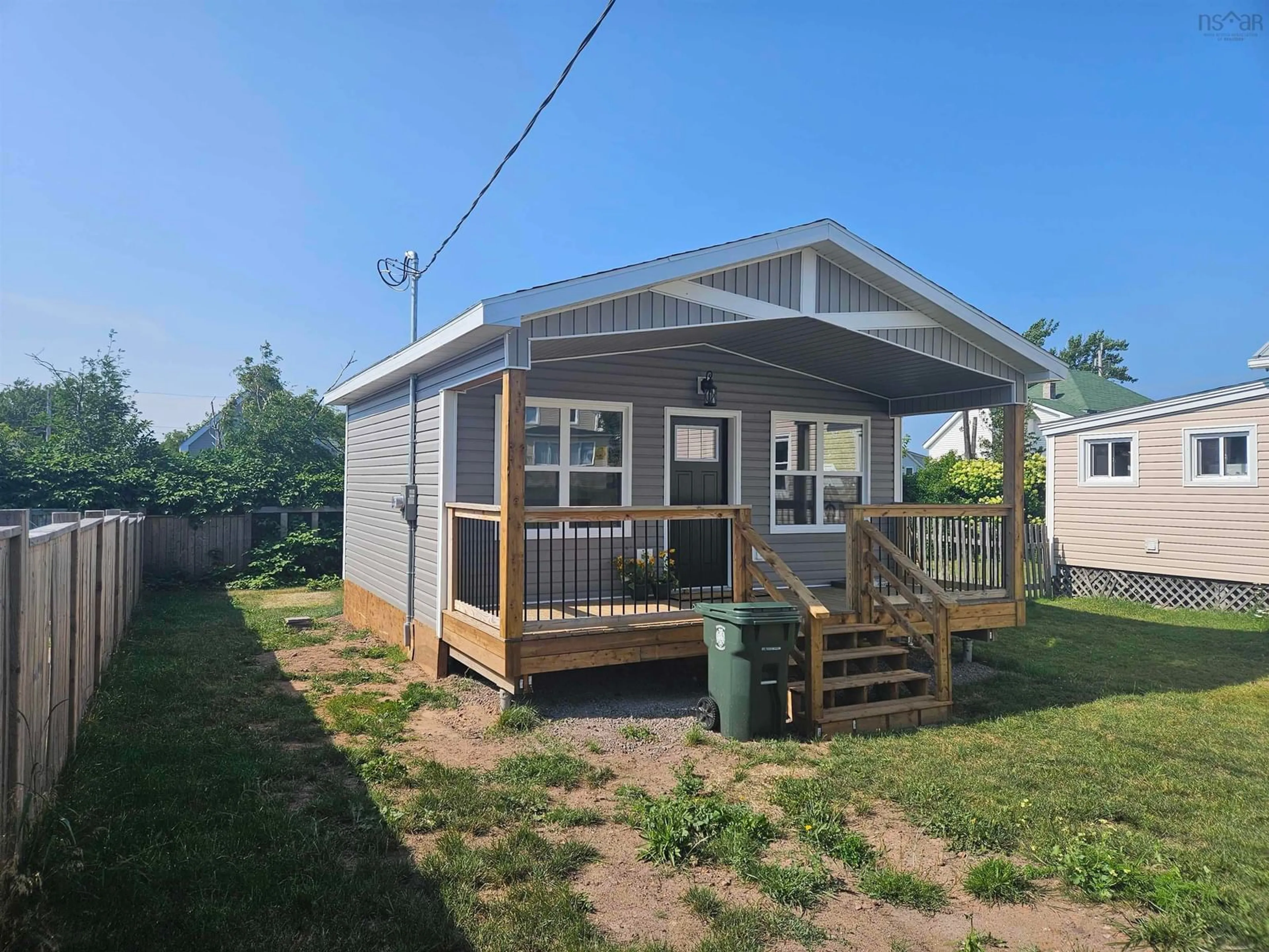 Unknown for 3 Cornwall St, Amherst Nova Scotia B4H 1H3
