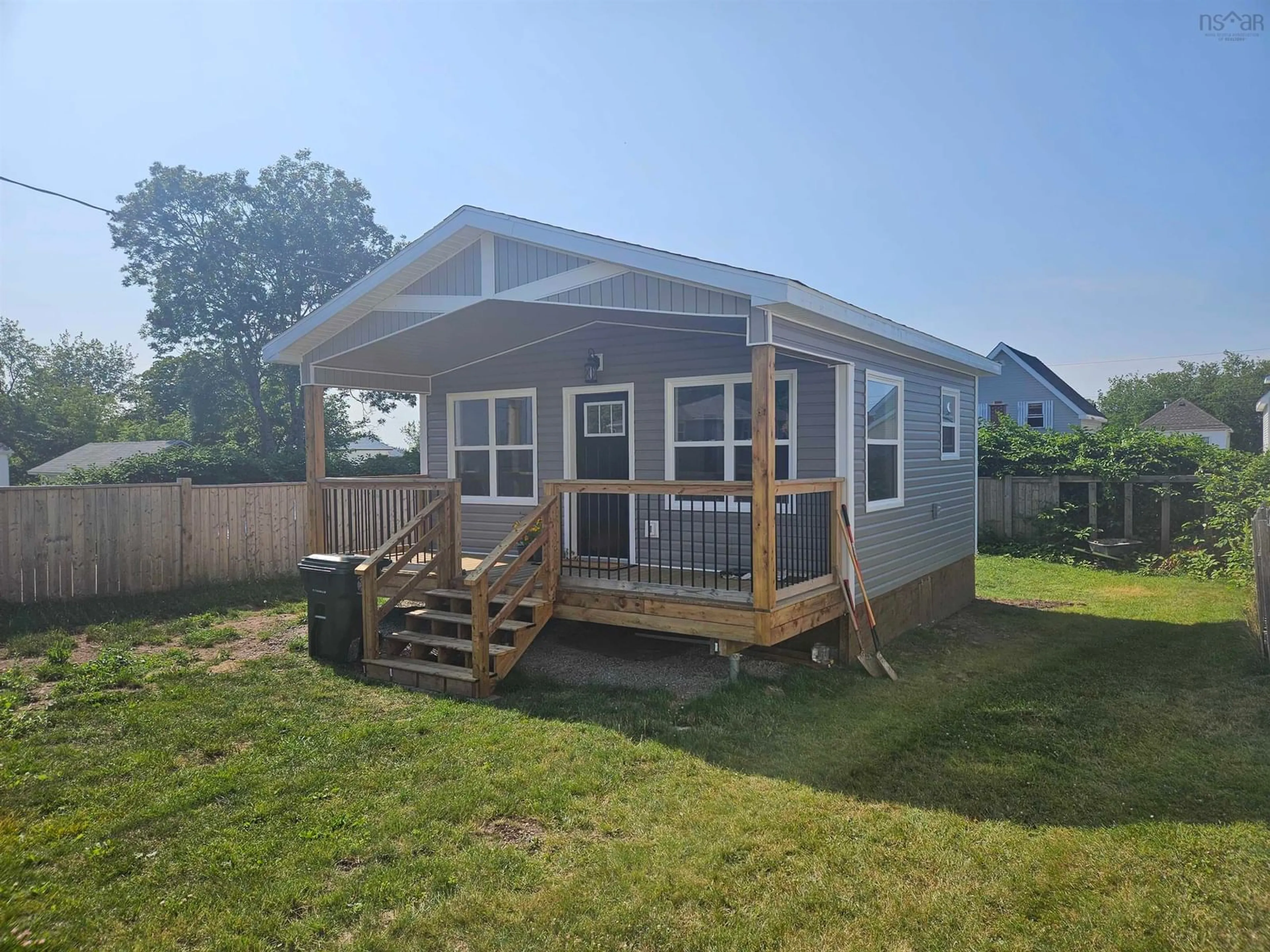 Home with vinyl exterior material, building for 3 Cornwall St, Amherst Nova Scotia B4H 1H3