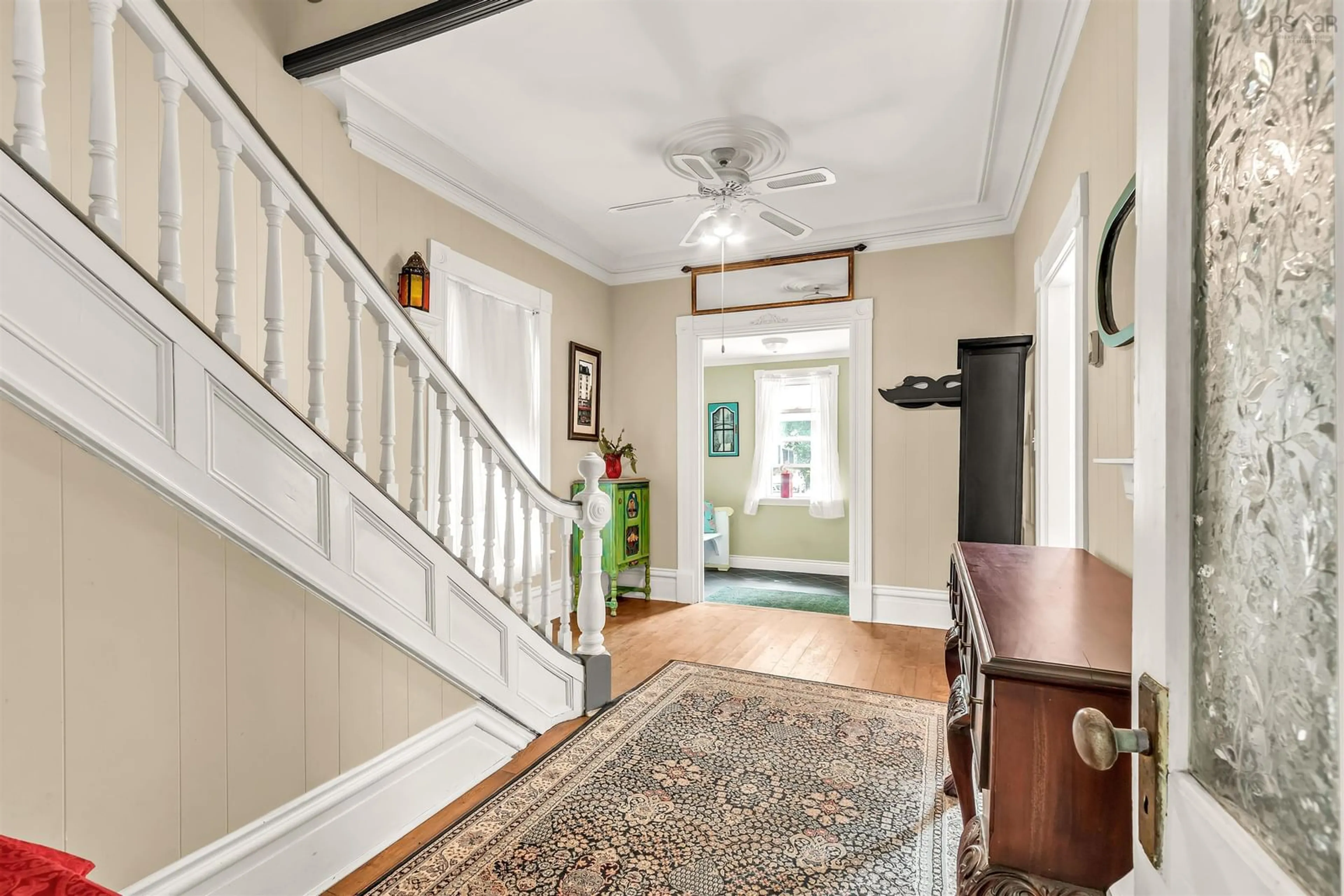 Indoor entryway for 136 Church St, Liverpool Nova Scotia B0T 1K0