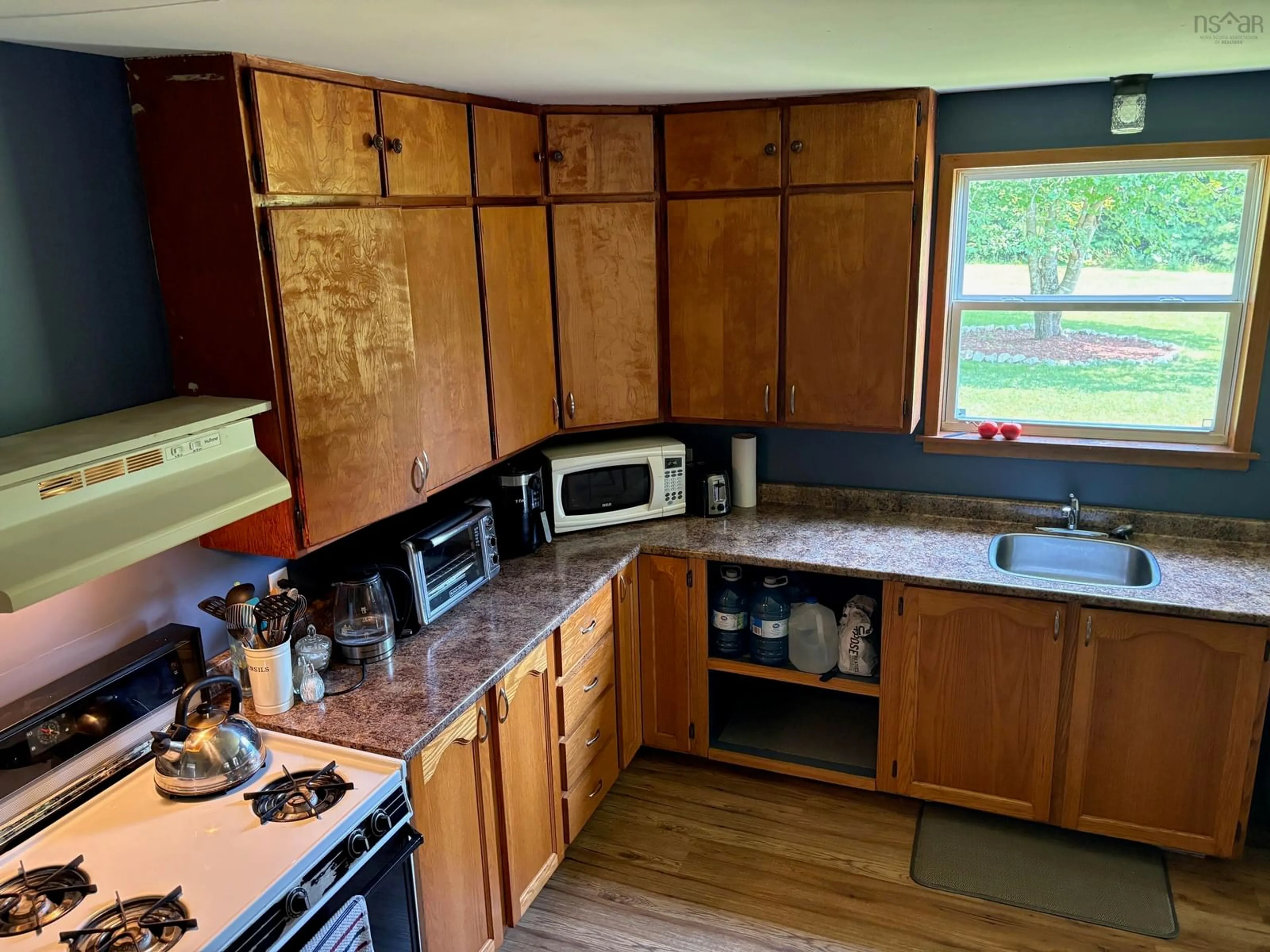Standard kitchen, wood/laminate floor for 9458 Highway 224, Greenwood Nova Scotia B0N 1X0