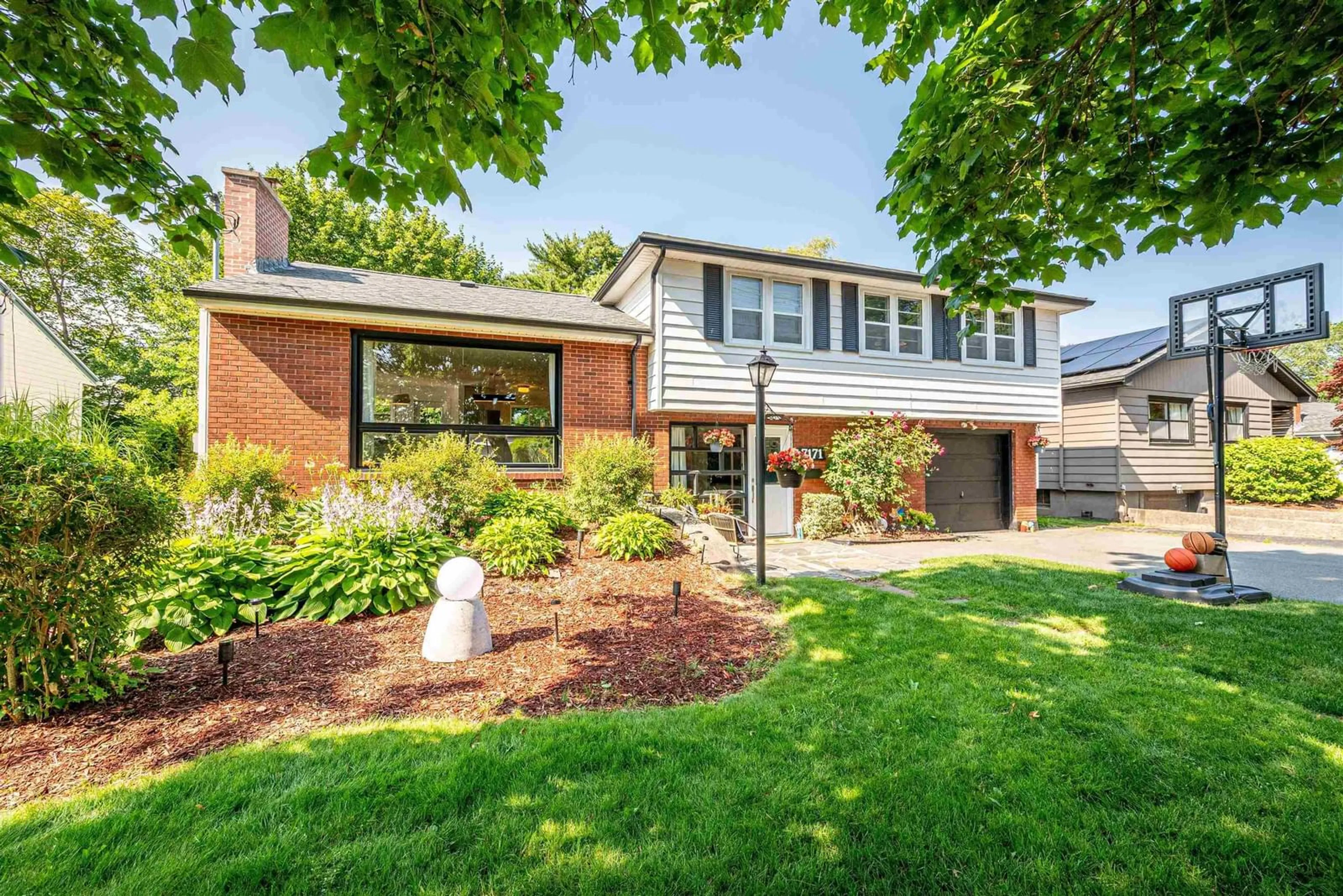 Home with brick exterior material, street for 7171 Morningside Dr, Halifax Nova Scotia B3L 2E5