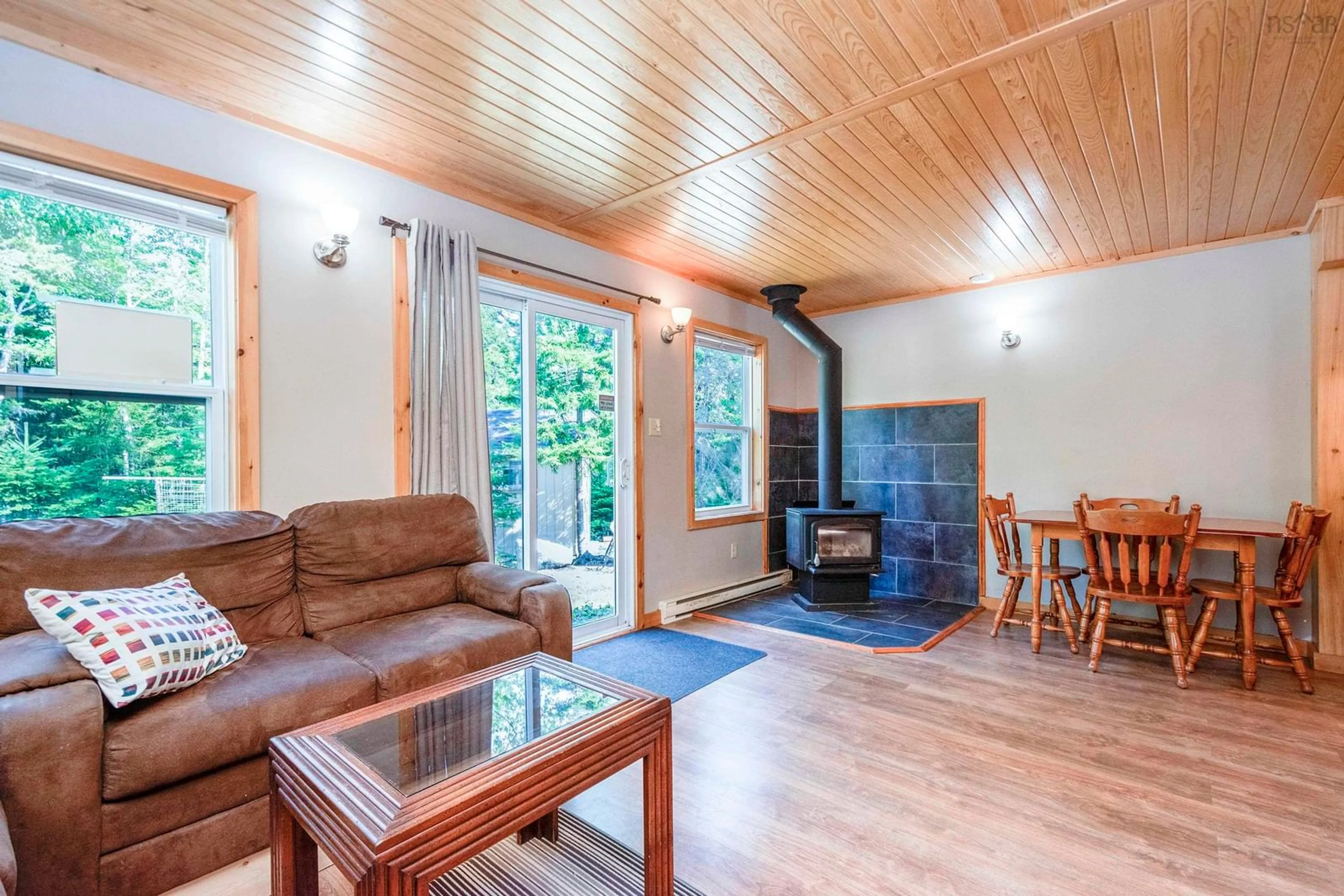 Living room with furniture, wood/laminate floor for 101 Forest Heights Rd, Vaughan Nova Scotia B0N 2T0